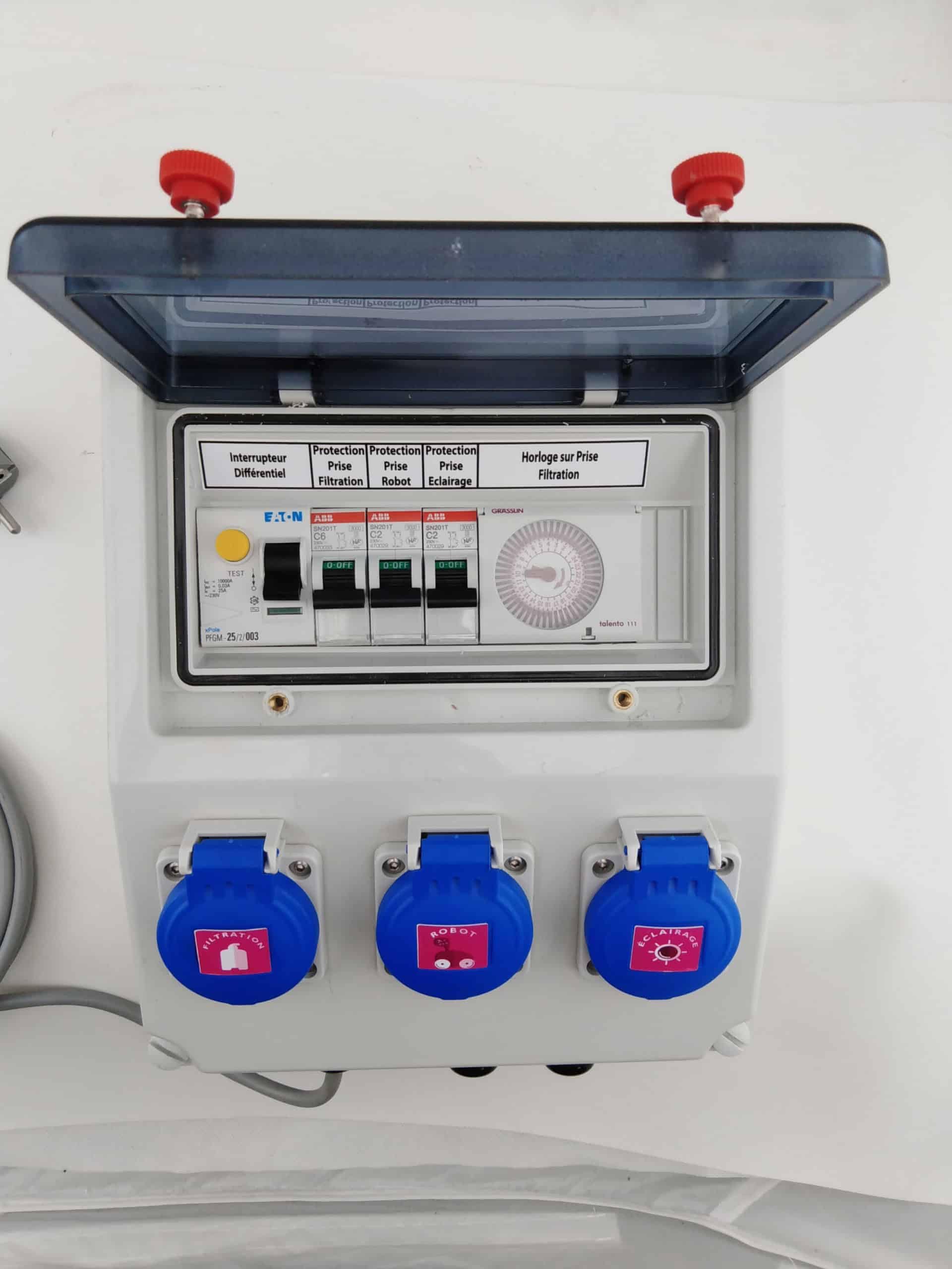 EDENEA - Coffret Electrique Piscine sur Prises - Pompe Filtration+Robot Piscine+Projecteur LED - Protection 30mA - Horloge - Idéal pour Piscine Hors Sol