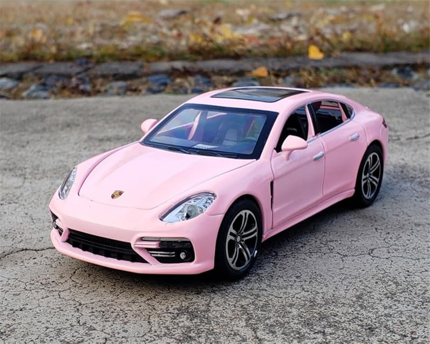 Diecast Car 1:32 For Porsche Hybrid Model For Turbo SUV Alloy Car Model Die-cast Toy Sound And Light Pull Back Children's Toy Collectibles (PINK)