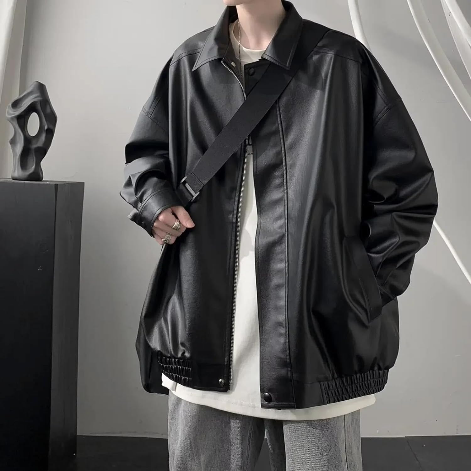 Men's Loose Fit Faux Leather Jacket Vintage Casual Fall Winter Coat Lightweight Faux Leather Outwear