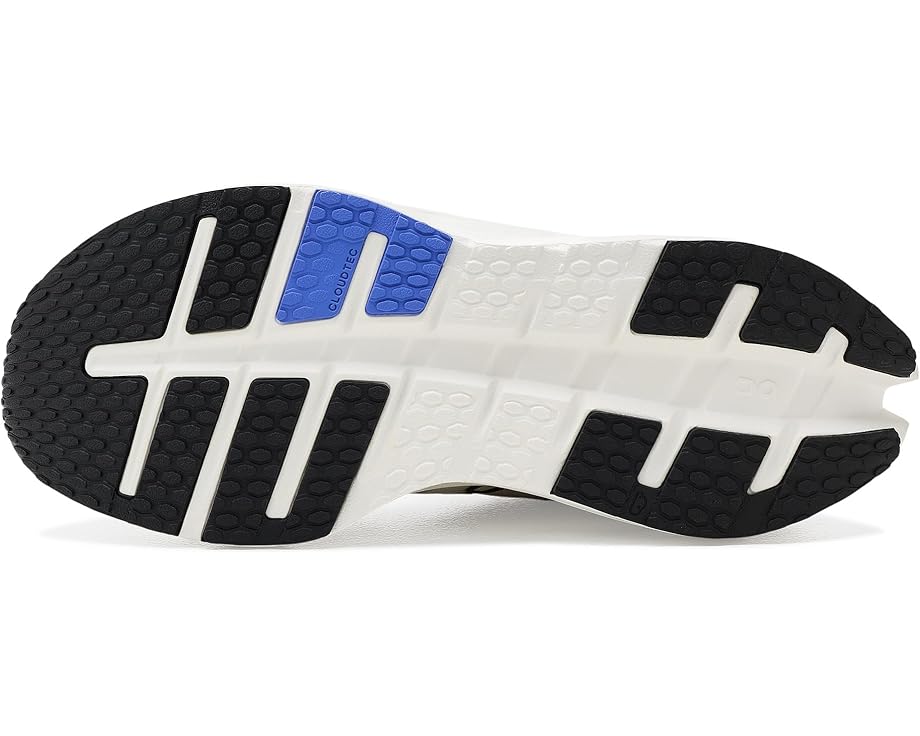 On Cloudrunner 3 - Back View