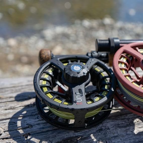 Redington Run Fly Fishing Reel Lightweight All-Water Reel with Carbon Fiber Drag, Large Arbor, Die-Cast Frame & Ergonomic Handle 3/4, 5/6 & 7/8 Weights for Trout, Redfish, Bass & More
