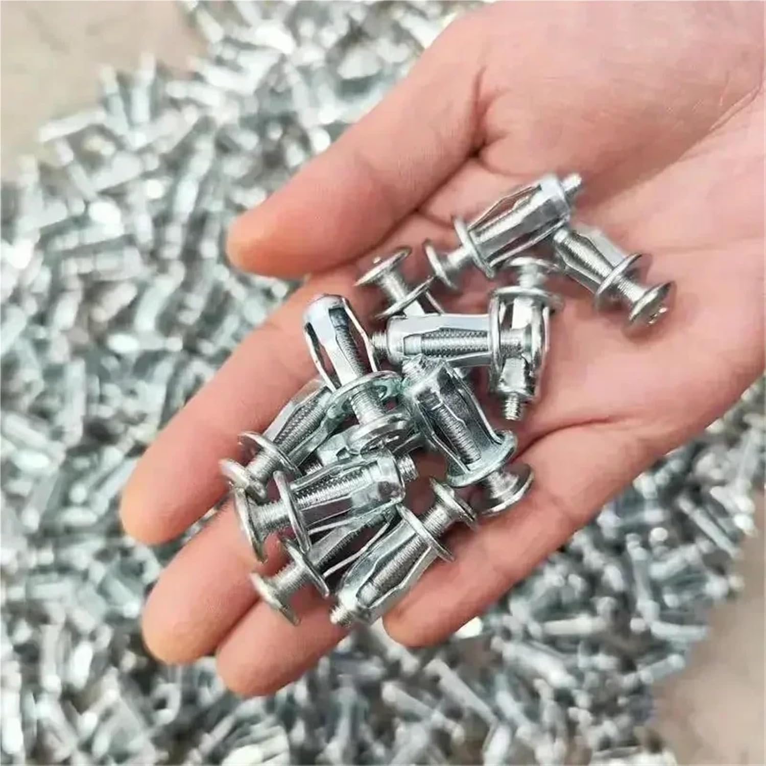 Hollow Door Anchors Screw Petal Anchors Expansion Plugs for Curtain Clamp Rivet Lock Bolt Board Wall Fasteners(100pcs,M5x25mm)