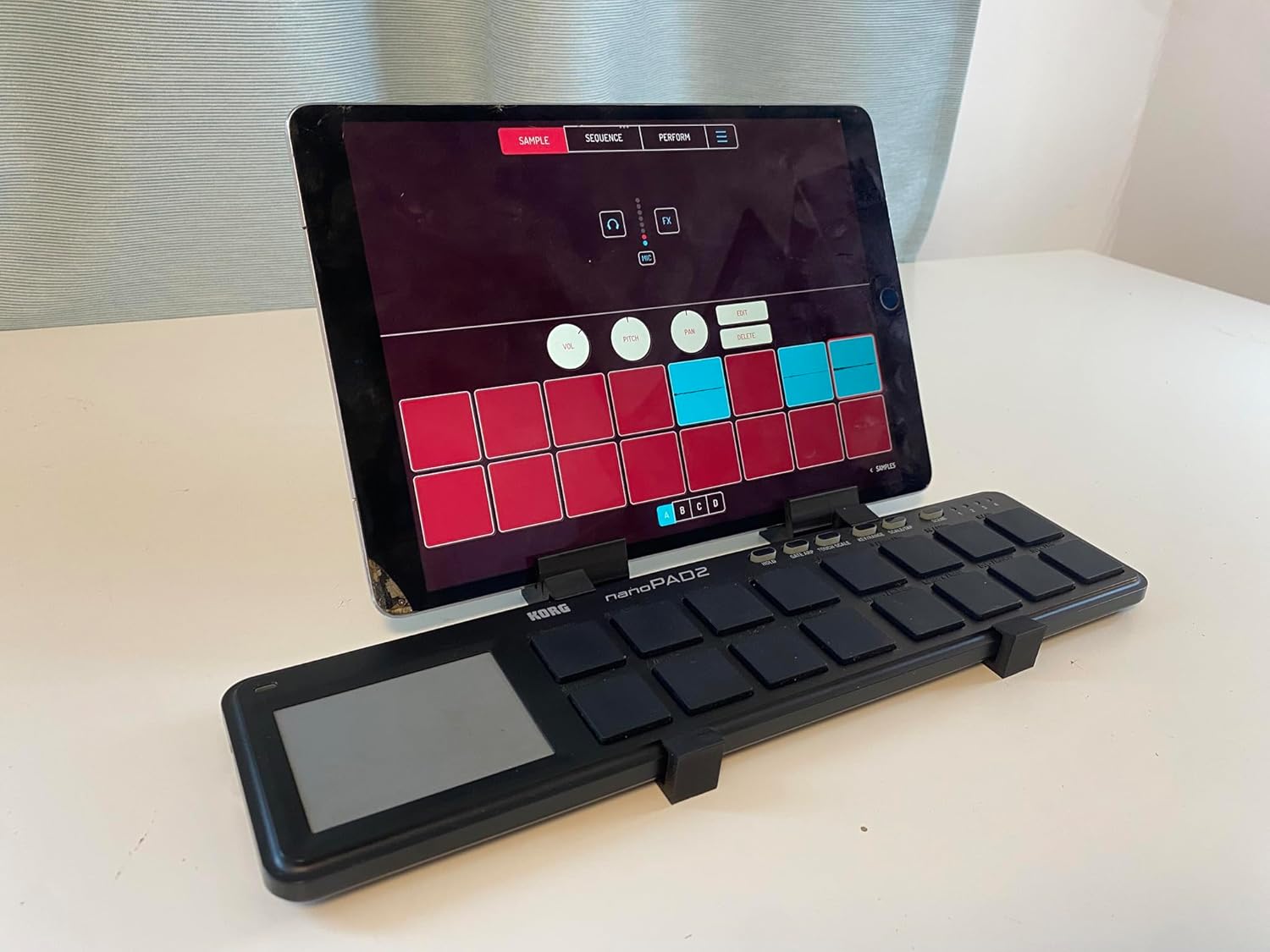 Clip Stand Holder for Korg nanoPAD2 / nanoKEY2 / nanoKONTROL2 Controller Attach Your Tablet/iPhone Smartphone (White)