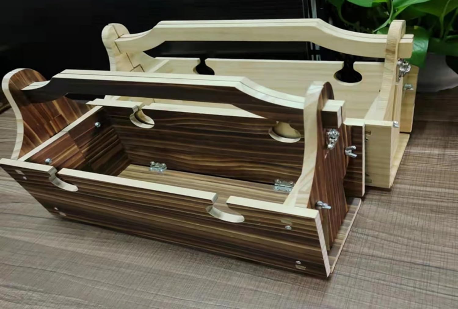 Amazon｜SERENDICAI 木製アウトドア折りたたみピクニックバスケットテーブル、 2イン1ピクニックテーブルコンバーチブルストレージ木製バスケット、ワイングラスホルダー付き折りたたみピクニックテーブル、 2イン1ピクニックバスケットテーブル(A)｜ピクニックバスケット ... 木製アウトドア折りたたみピクニックバスケットテーブル、2イン1ピクニックテーブルコンバーチブルストレージ木製バスケット、ワイングラス