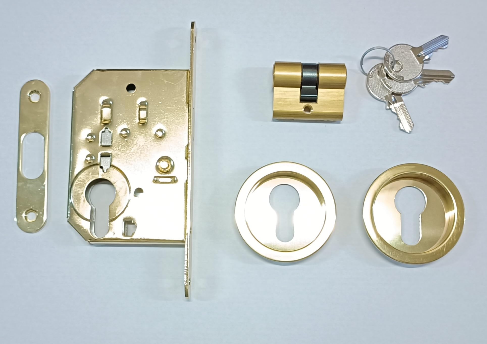 Kit de porte coulissante Yale or brillant, quincaillerie luxe pour porte type Grais