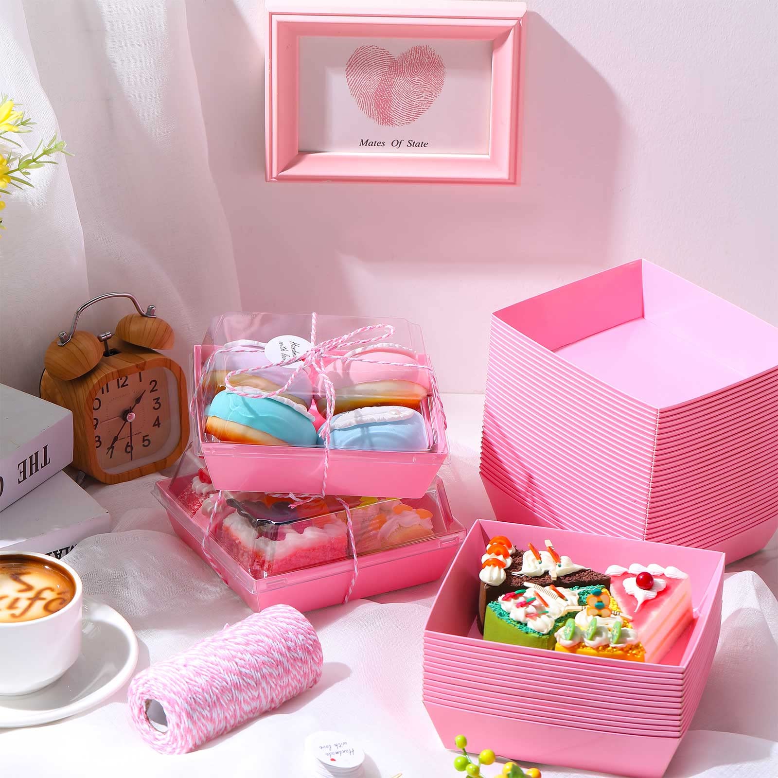 Outus Bakery Take Out Containers