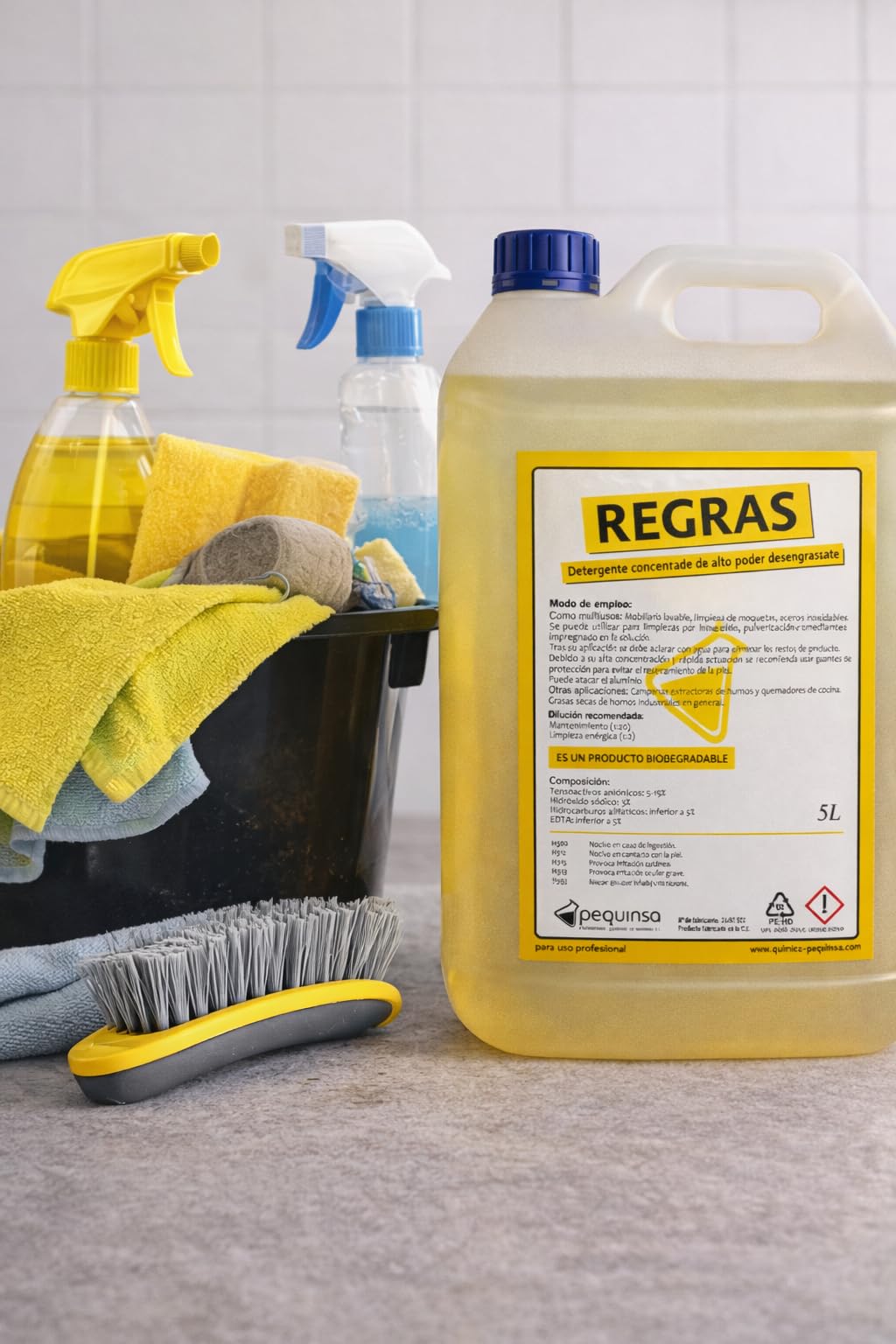 Desengrasante concentrado enérgico biodegradable. Envase de 5 litros.