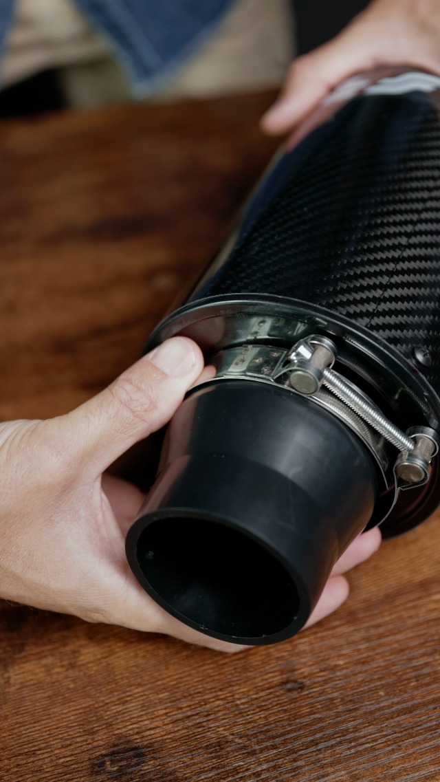 Simoni Racing AB1 carbon luchtbox met conisch filter, scharnierbuisdiameter 76 mm, instelbaar van 21 cm tot 82 cm