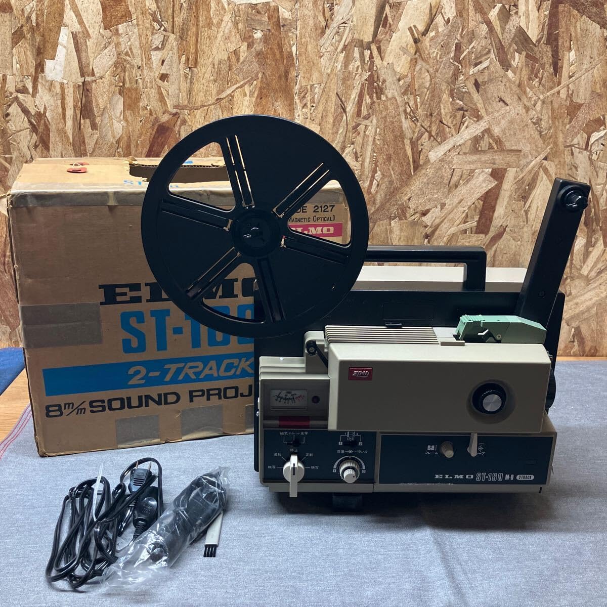 Amazon.co.jp: N△1912レトロ映写機 ELMO ST-180 8㎜ フィルム 