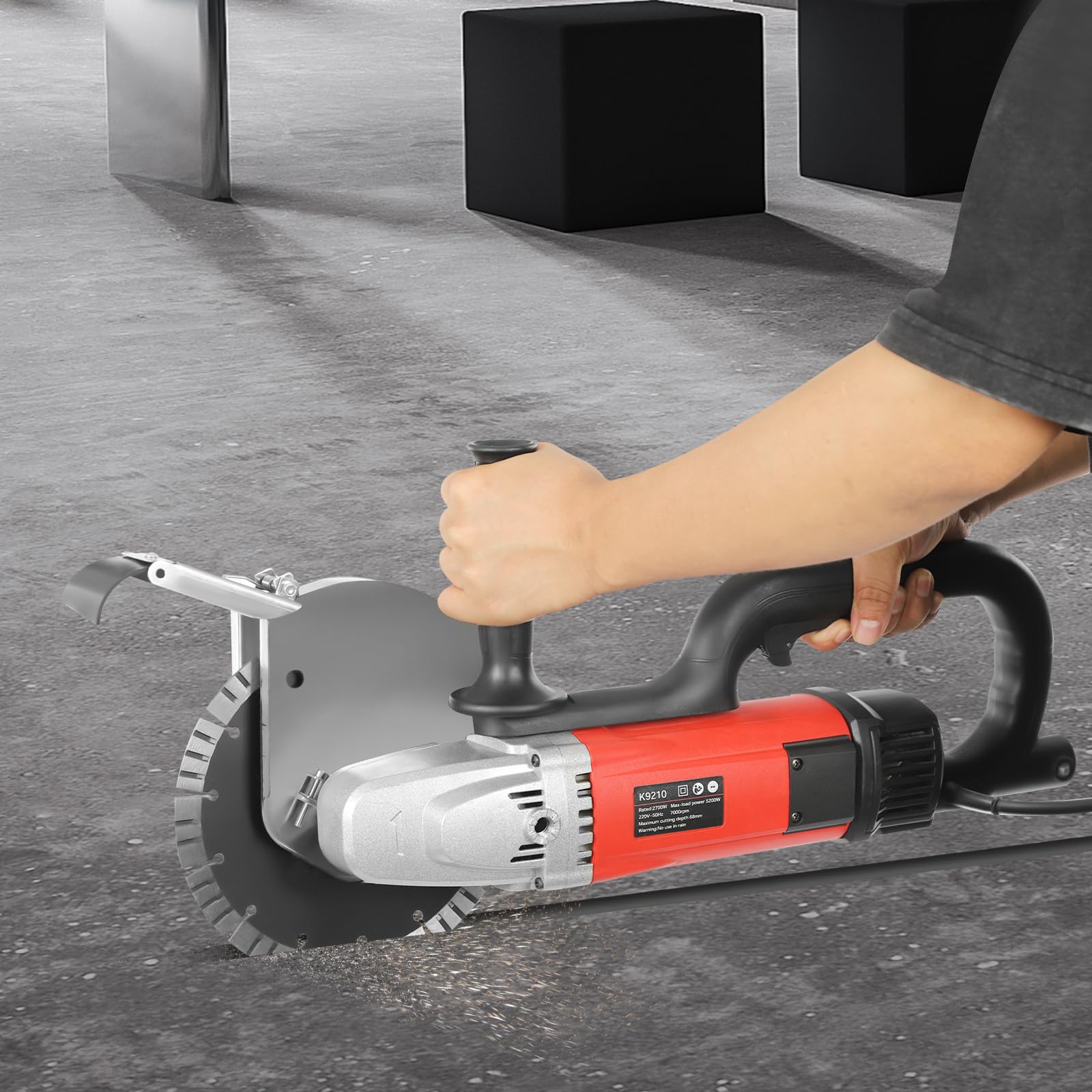 Sega elettrica per calcestruzzo 2700 W, 220 V, 7000 giri/min, per acciaio e pietra, taglio a secco/umido, profondità di taglio 68 mm, lama inclusa – ideale per costruzione e ristrutturazione
