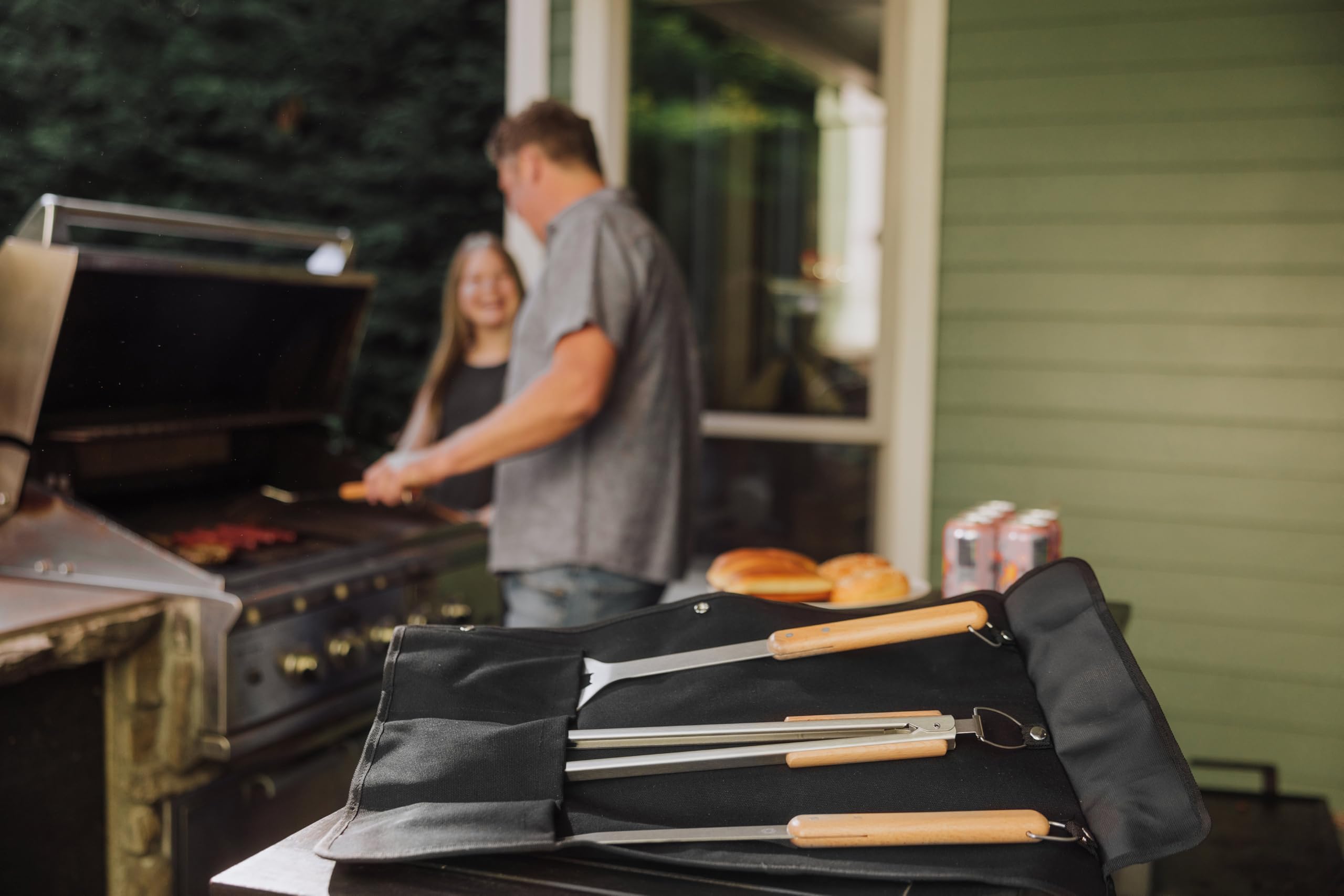 Picnic TIME NFL Carolina Panthers BBQ Roll Up Set di 3 pezzi, accessori per barbecue con strumenti per griglia in legno di faggio, accessori per griglia per barbecue, set per barbecue con borsa in