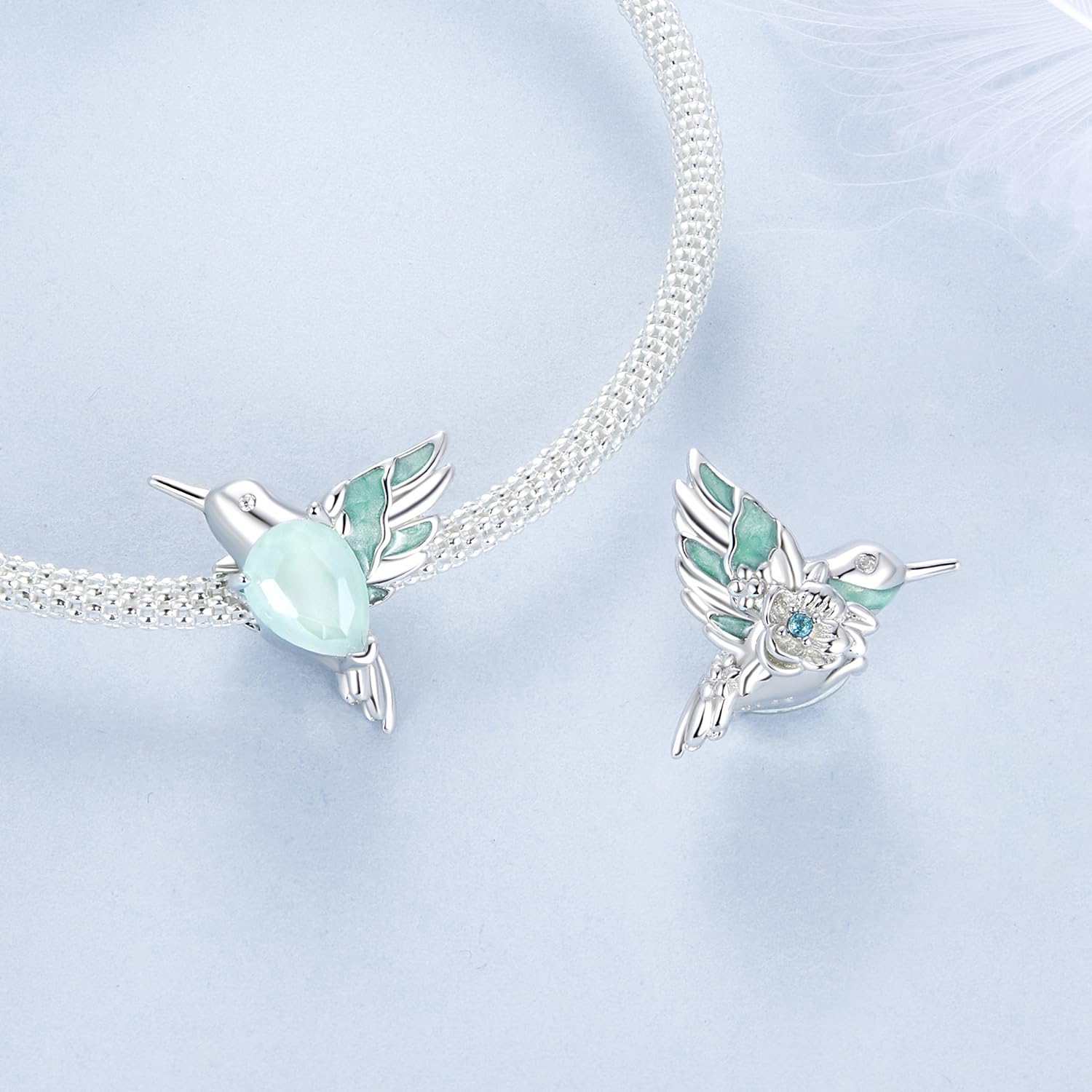 Charms de pájaro para mujer en plata de ley 925 con circonita verde para pulsera.