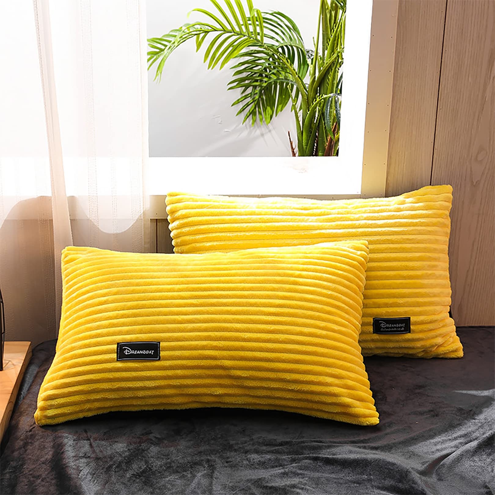 ALEjon Juego de Funda nórdica de Terciopelo Amarillo, tamaño Queen con 2 Almohadas - Suave y Elegante 4 Piezas para Camas Individuales (220x240cm)