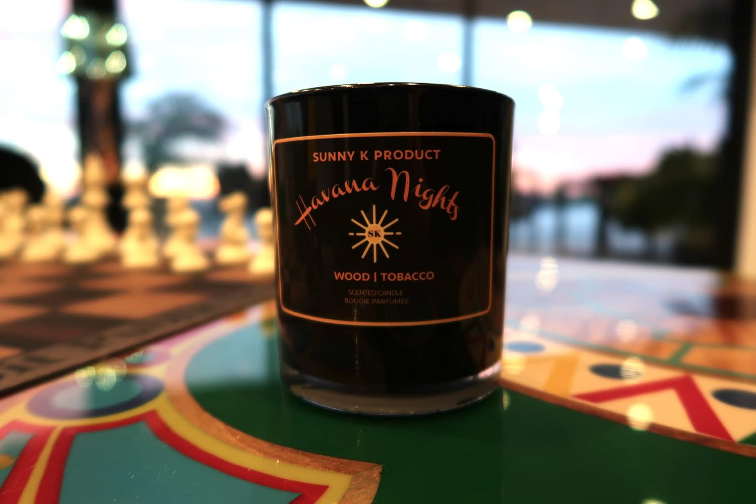 Candle - Havana Nights Candle - Bougie Parfumée - 8oz. 100% Natural Wax. A Sophisticated Blend of Tobacco Leaf, Vanilla, Cacao, Tonka Bean and Woody Notes. Black