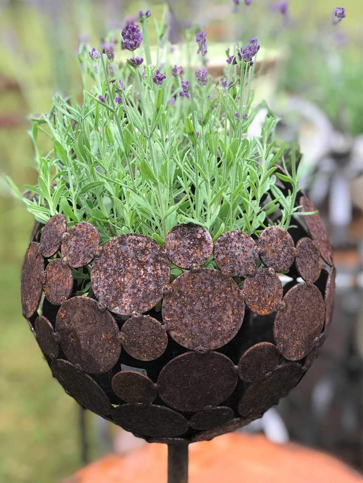 Hirsch Terracotta Feuerkugel Ø 23cm Höhe 120cm Feuerkorb, Windlicht, Edelrost, Kugel, Pflanzschale, Gartenkugel
