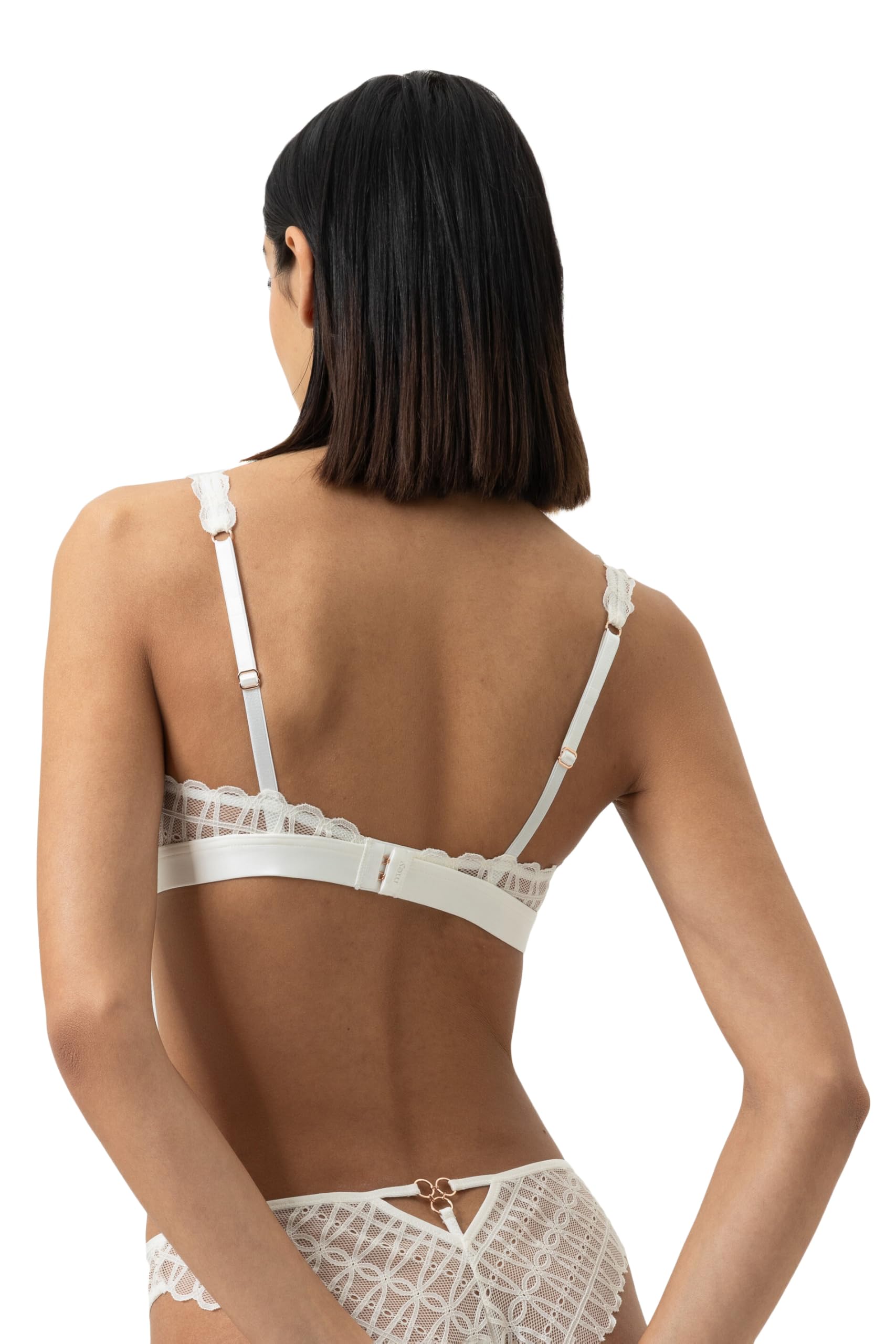 Mey Damen Triangle-BH: Bügellos, Blickdichte Cups, Elastisches Unterbrustband, Verführerische Spitze, Haken-Ösen-Verschluss, 4-fach verstellbar, Serie Poetry Temptation