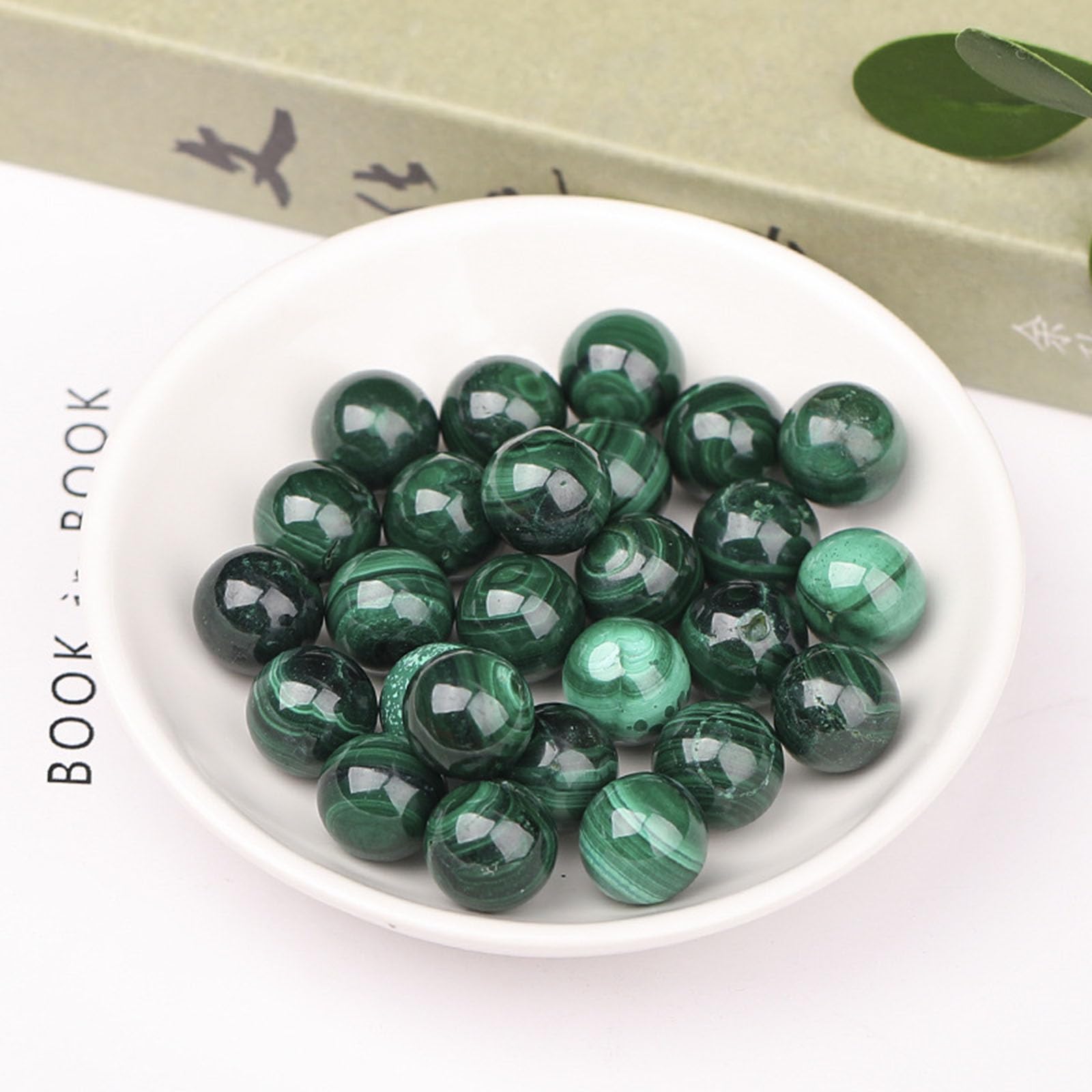 Bola de Cristal de malaquita Natural Pulida, Esfera de Piedra de Cuarzo cristalino, meditación, Feng Shui, Aura, decoración del hogar, Pieza de exhibición, Escultura, estatuilla,6.5~7cm