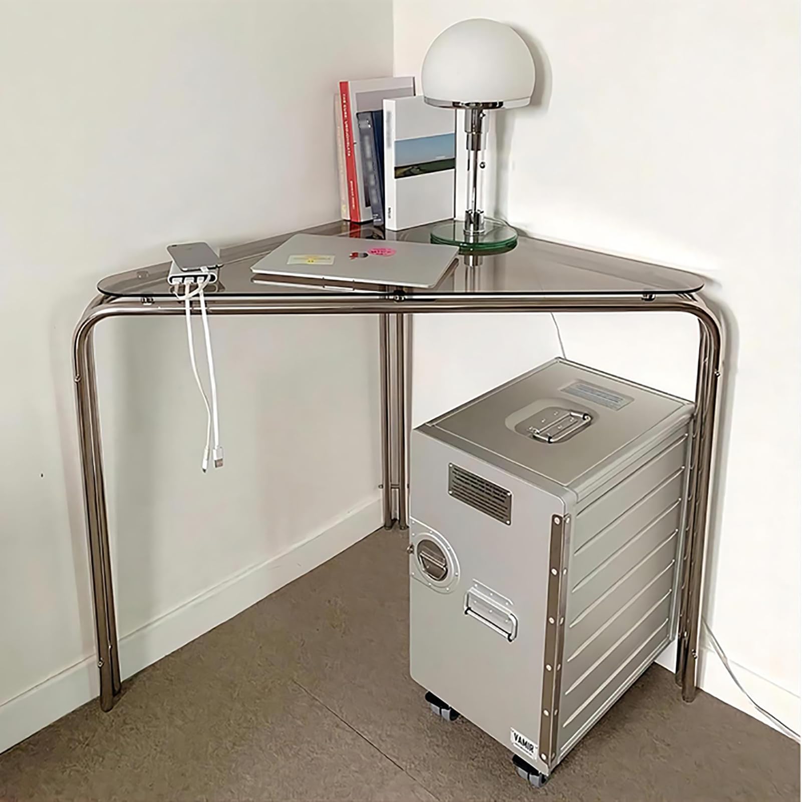 Bureau d'angle en verre trempé compact avec structure acier robuste