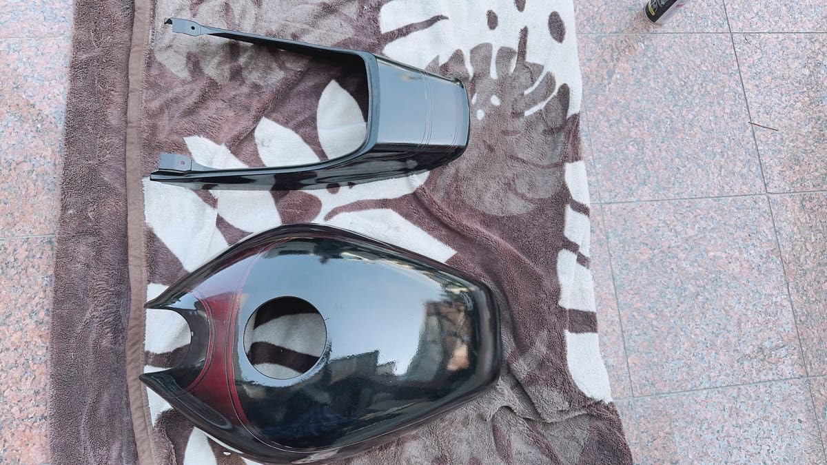 Amazon.co.jp: ゼファーX用タンクカバーテールカウルセット : おもちゃ