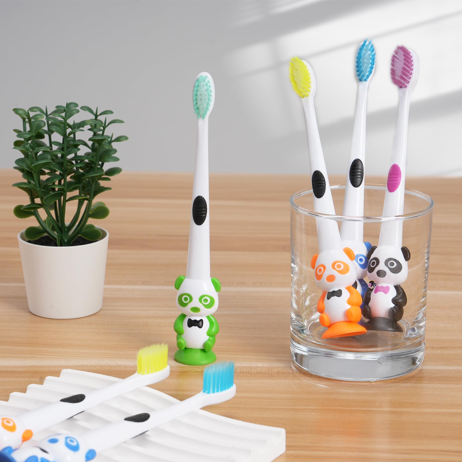 Paquete de 100 cepillos de dientes para niños, cerdas suaves a granel, cepillo de dientes para niños, bonito cepillo de dientes con ventosa, incluye fundas de viaje, cepillos de dientes envueltos
