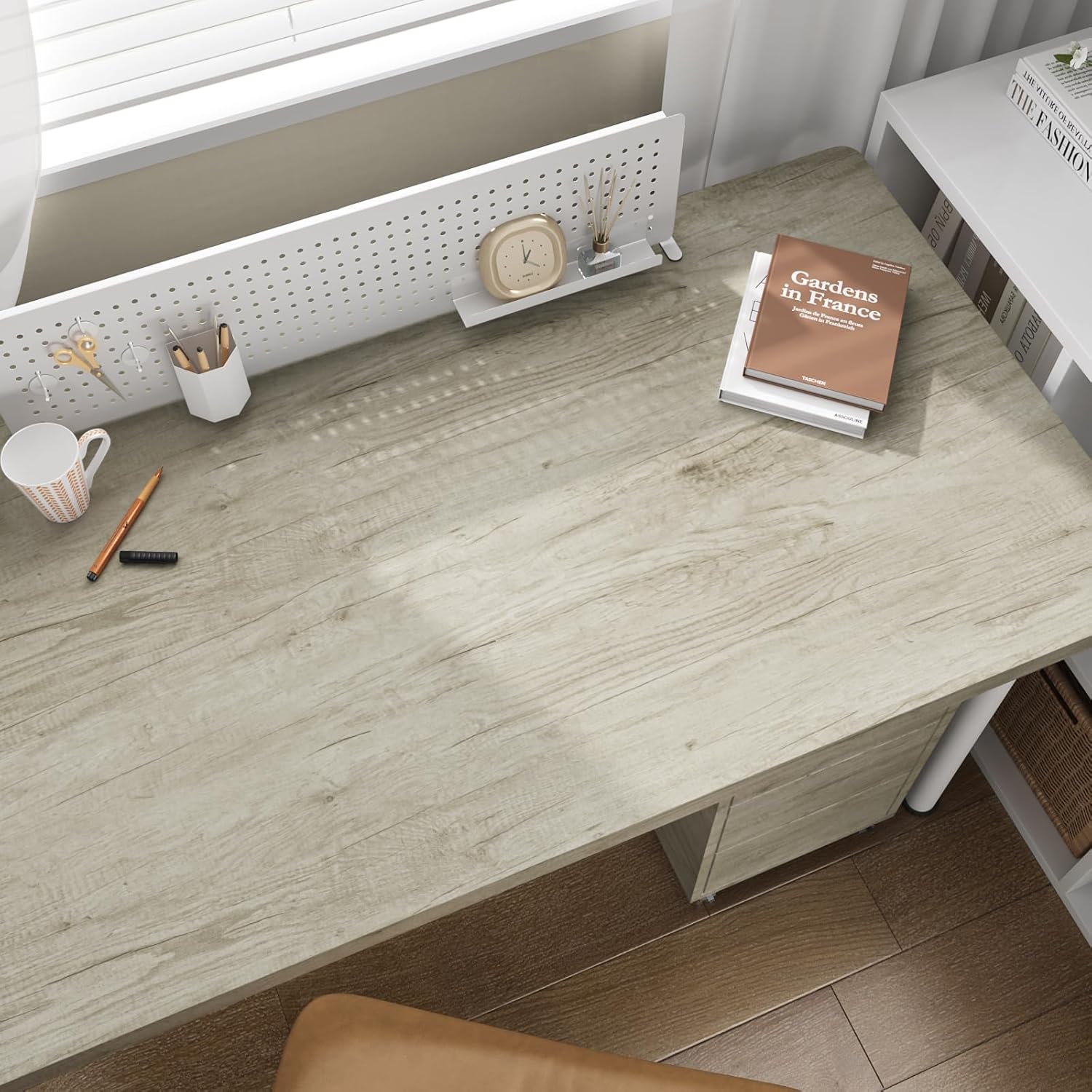 VEELIKE White Grey Wood Contact Paper Peel and Stick Countertops Waterproof 15.7''x118'' Self Adhesive Wood Grain Contact Paper for Cabinets Table Removable Wood Look Contact Paper