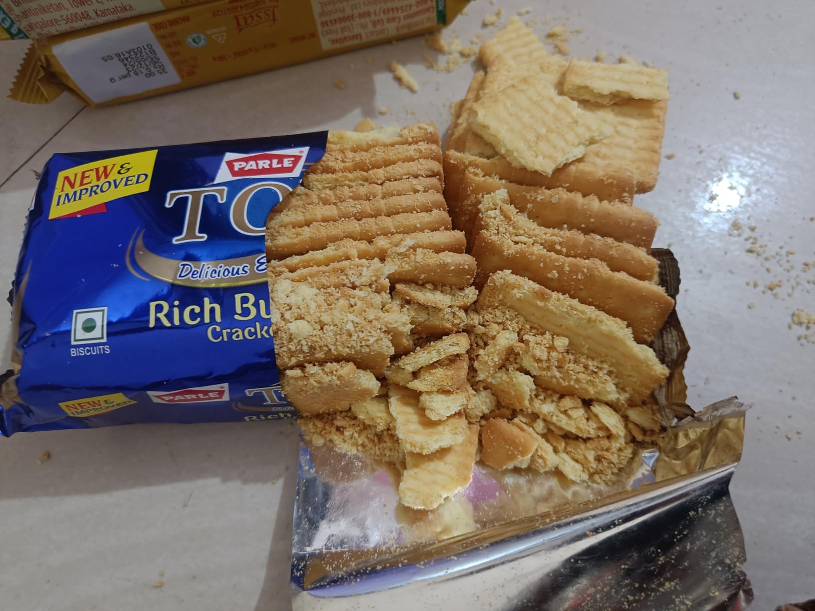 Parle Top Delicious & Crispy,Rich Buttery Crackers, 200g Amazon.in