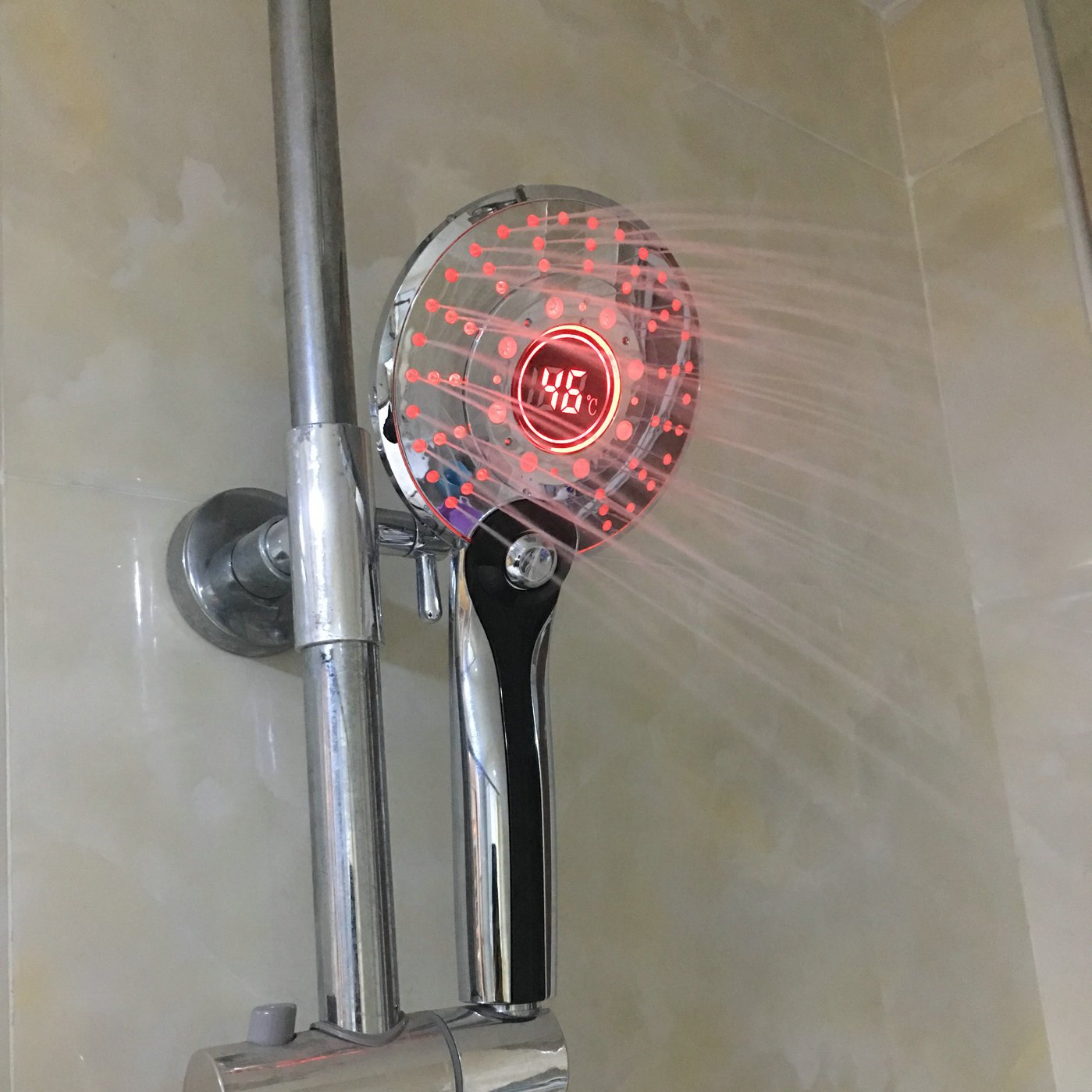 GuDoQi Słuchawka prysznicowa LED, 3 kolory, zmiana koloru, regulacja temperatury, 3 tryby strumienia, cyfrowy wskaźnik temperatury, rozmiar 13 cm, ciesz się prysznicem