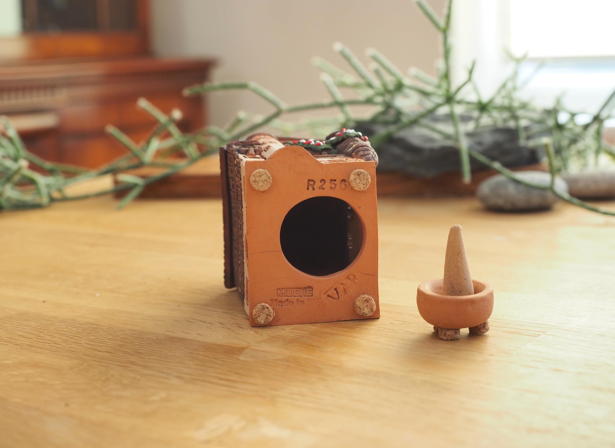 Incenso Holder House in Colmar. argilla, arredamento camera, miniature R256
