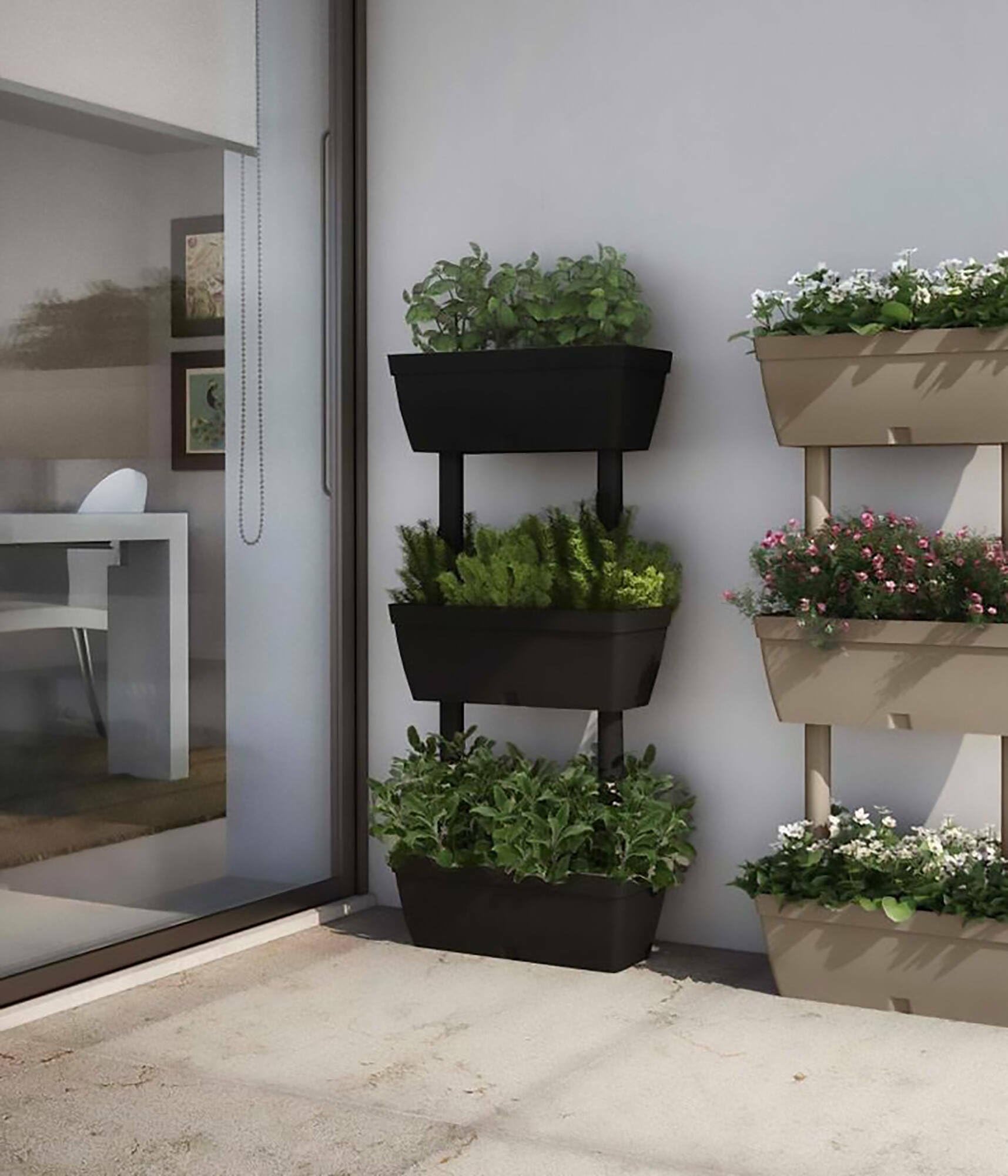 Dmora - Set di 3 vasi Durbuy, Composizione per orto casalingo, Set porta fiori per interno o esterno, 100% Made in Italy, 49x16h100 cm, Antracite