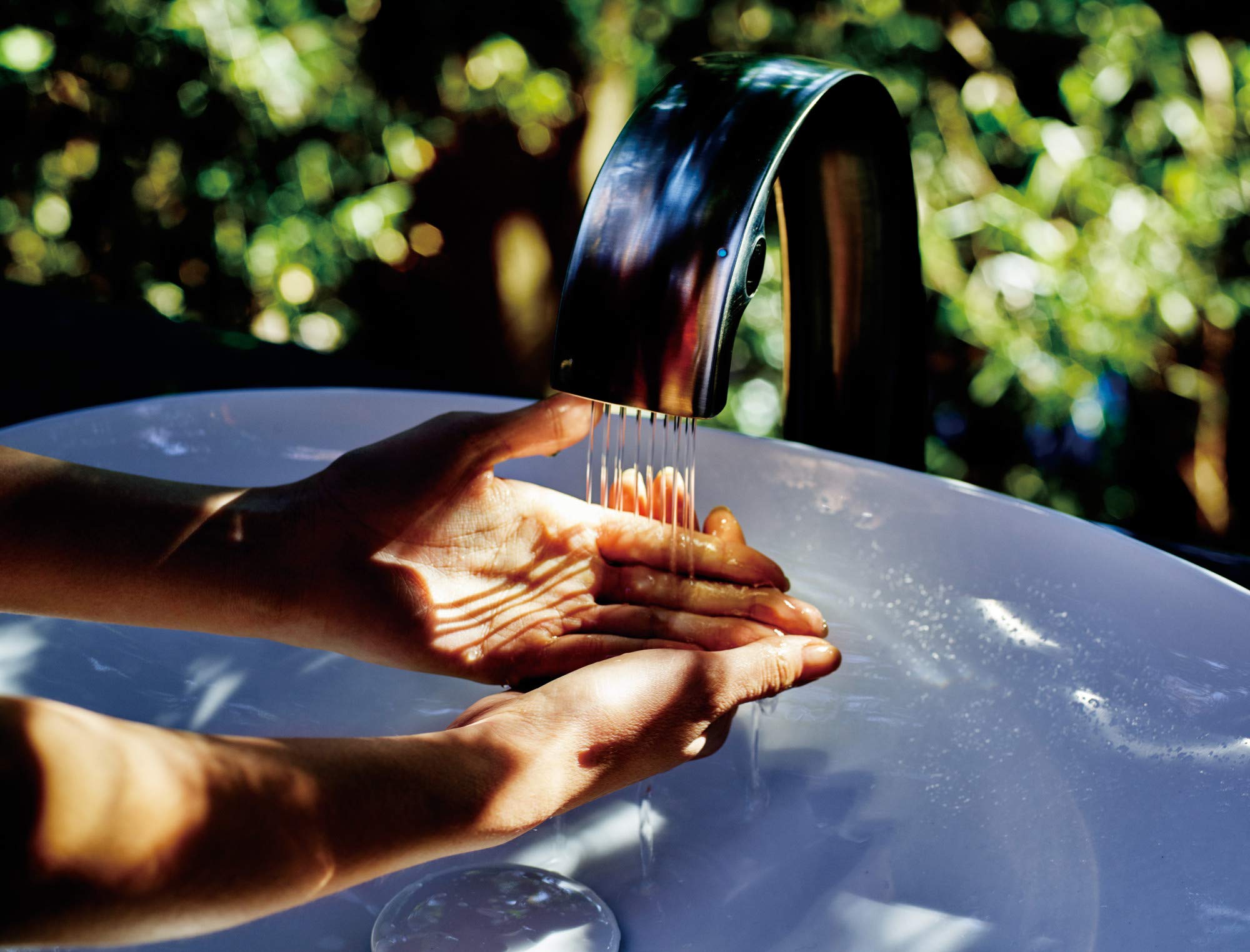 TOTO TLP01701U CP Zn 1 1 GPM Electronic Touchless Bathroom Faucet Polished Chrome — view 5