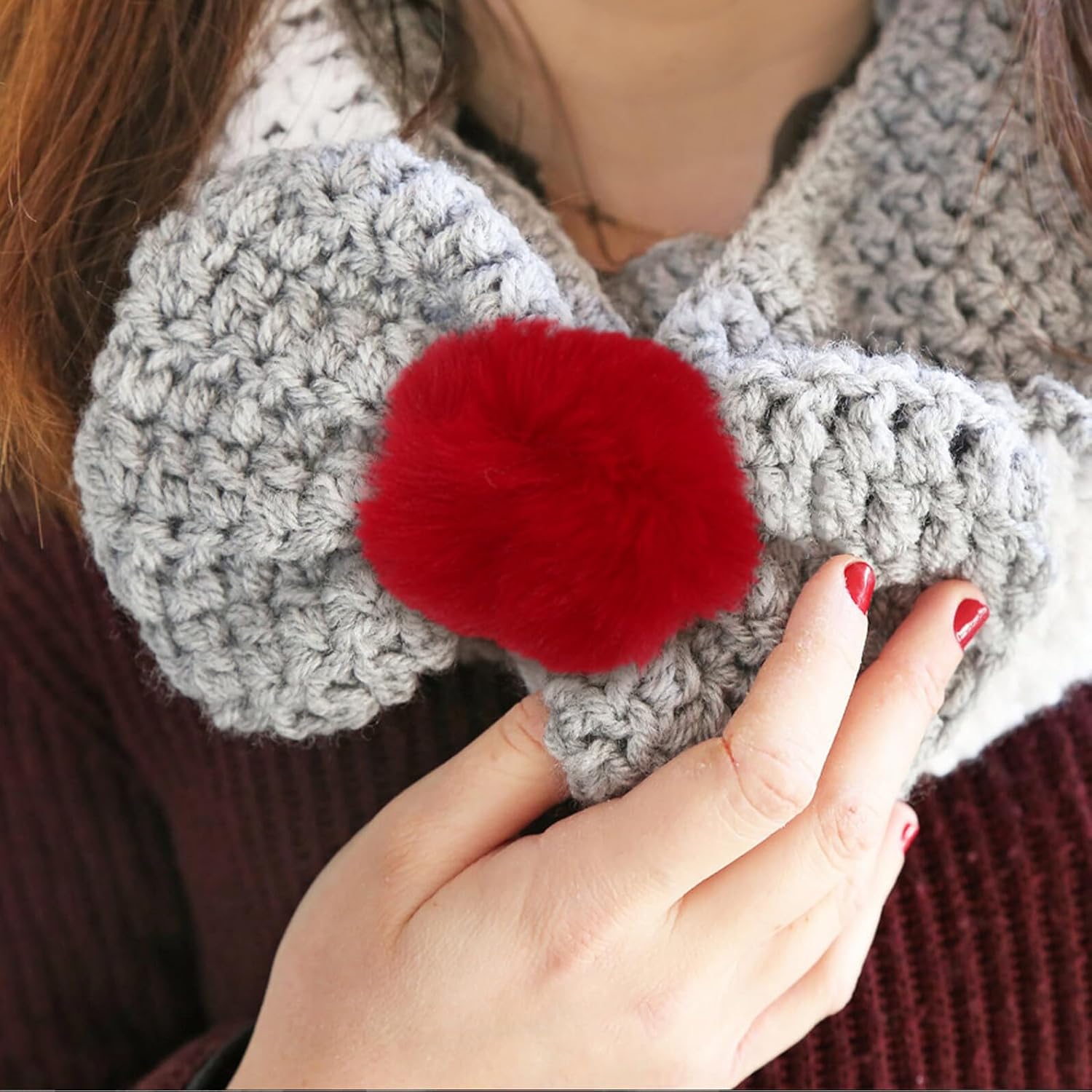 NULYLU 30pcs Faux Fur Pom Pom Balls with Elastic Bands, 8cm Fluffy Craft Pompoms for Hats, Scarves, Gloves, Keychains, and DIY Accessories, Assorted Six Colors, Suitable for Sewing