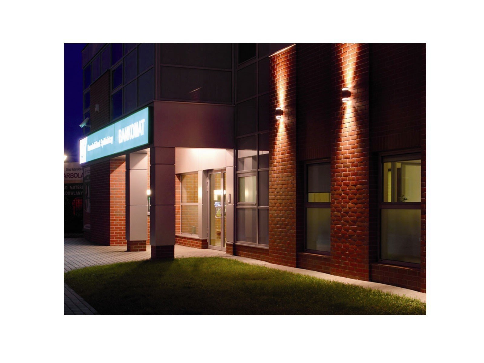 SSC-LUXon ZORA Außenwandleuchte 2x Up & Down rund schwarz IP44 GU10 4W | Runde Wandstrahler für außen im 2er Set - Up-Down-Licht für Fassade, Terrasse & Balkon, inkl. GU10 LED warmweiß