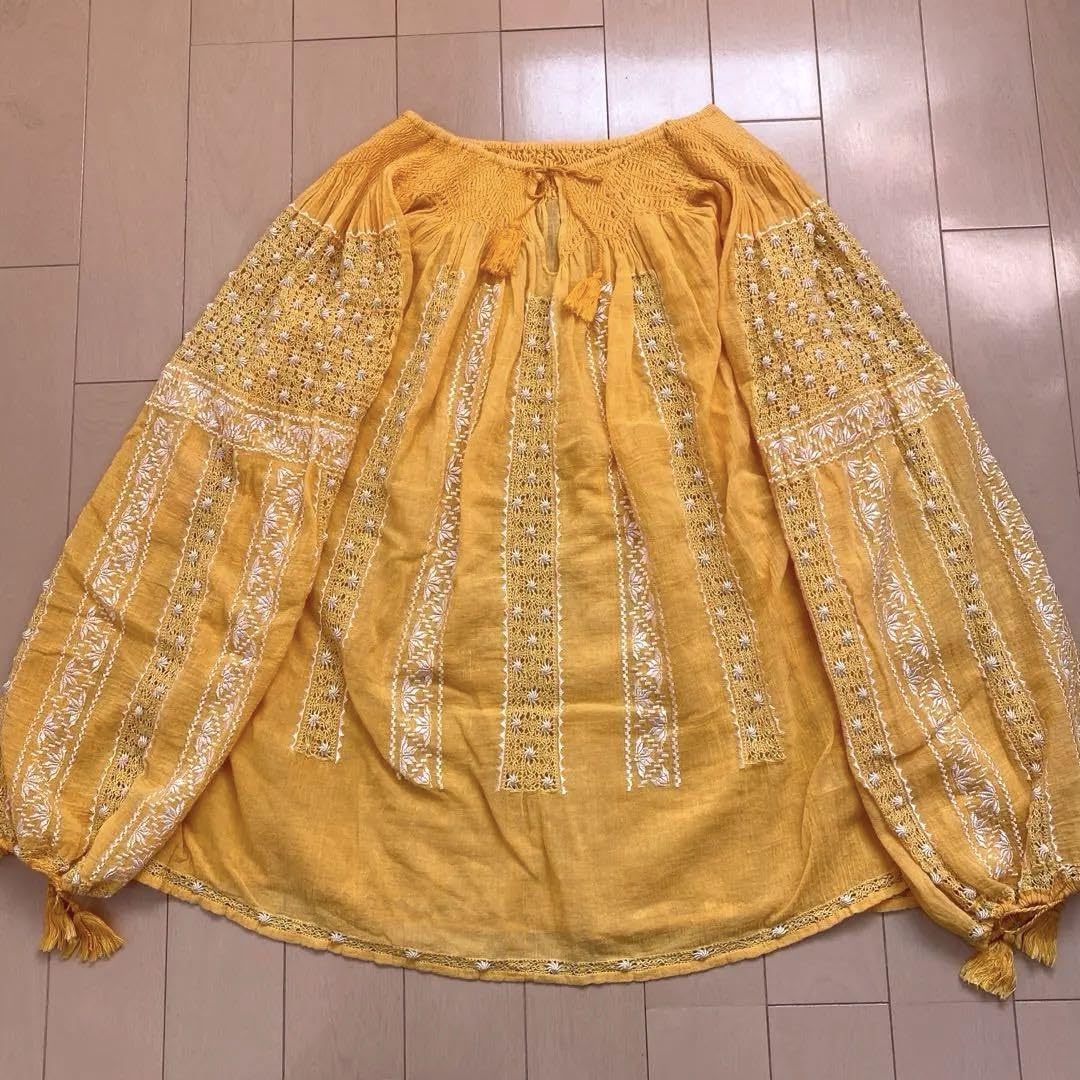 ルーマニア ウクライナ 民族衣装 刺繍ブラウス フォークダンス 手刺繍 vintage】フォークダンス 刺繍 手刺繍 ルーマニア ウクライナ