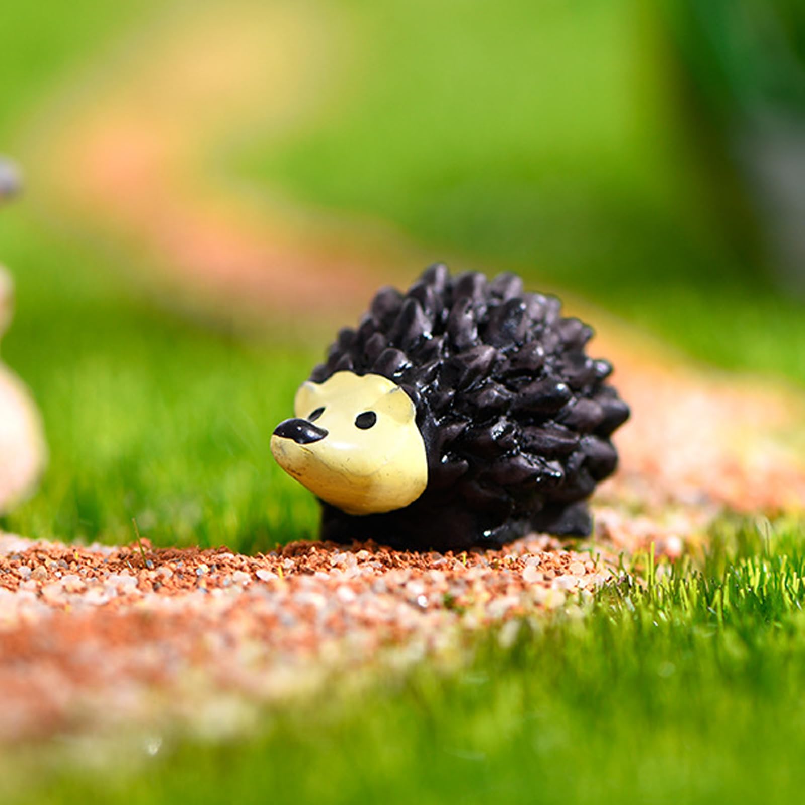 JinliangGuo 40Pcs Cute Miniature Hedgehog Vivid Mini Hedgehog Figurines Lightweight Hedgehog Gifts Landscape Decor - Image 4