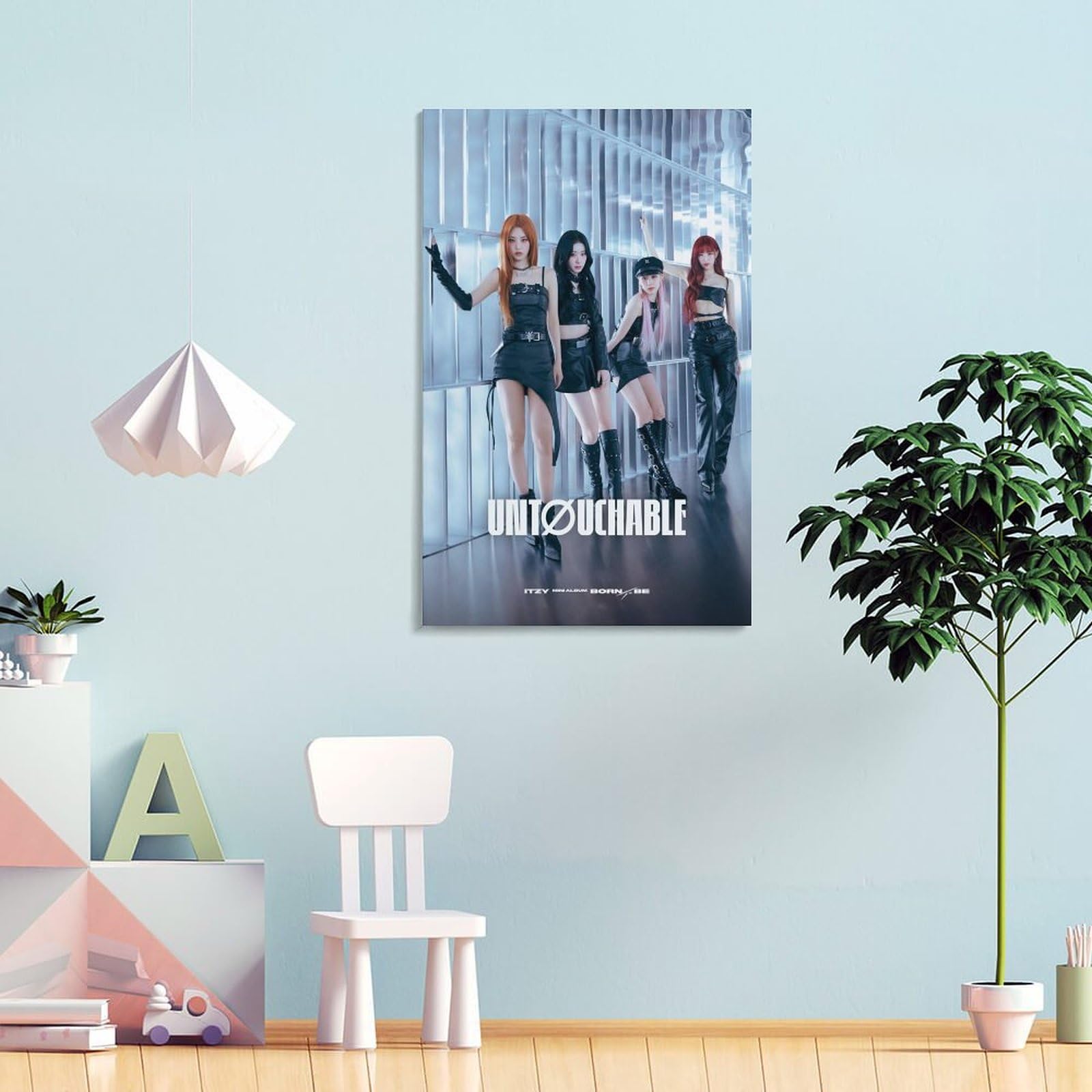 Amazon.co.jp: ITZY イッチ UNTOUCHABLE The 8th Mini Album BORN TO