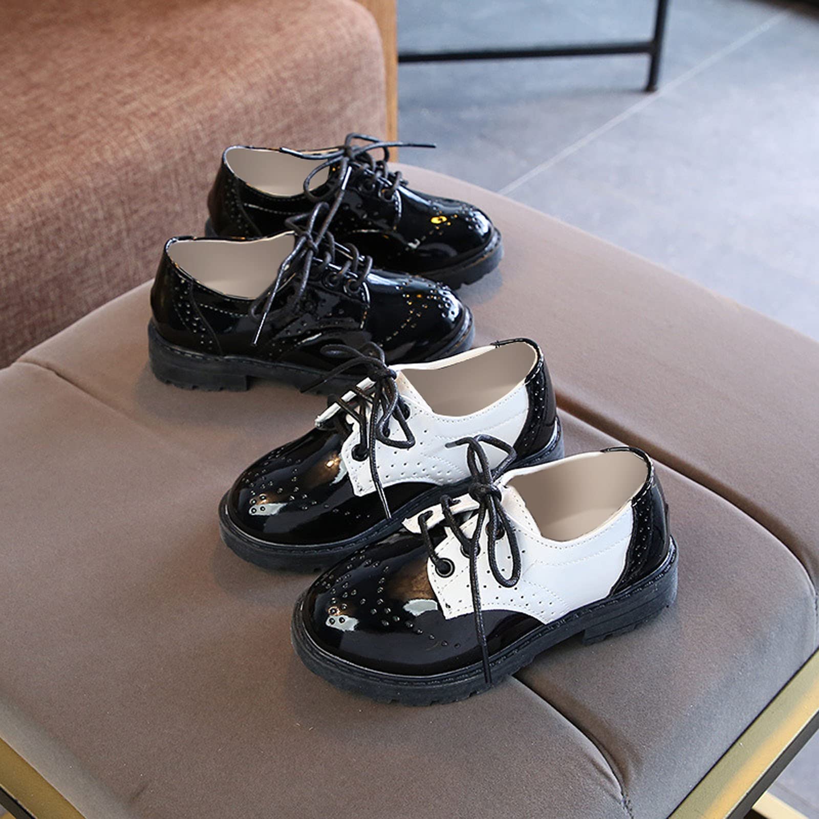 Primavera y verano suela de goma suave y ligera con cordones, zapatos de moda brillantes para niños alarma de precios