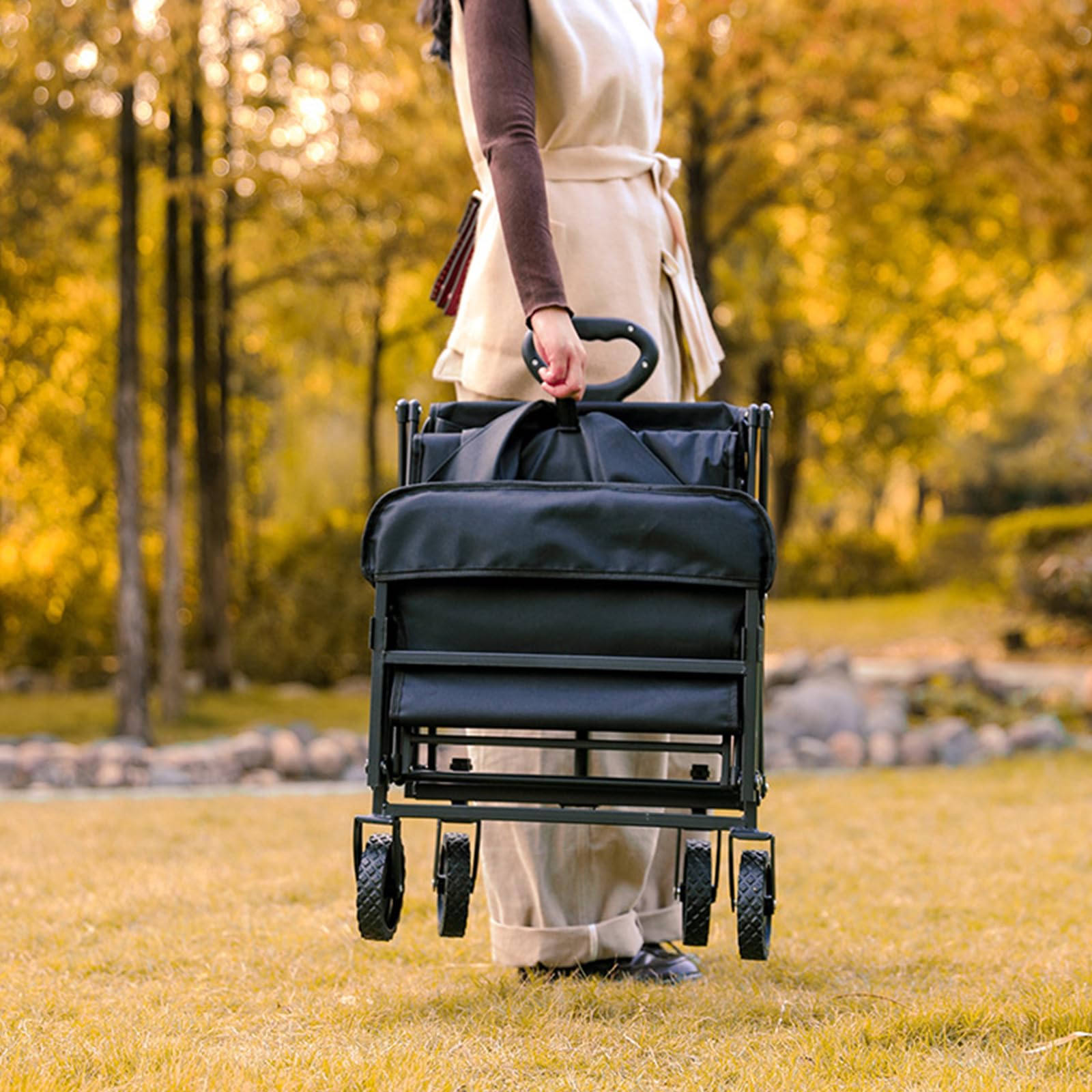 Chariot de Plage Pliable 120L (120KG), Chariot Pliable avec Hayon Arrière Rabattable à Plat pour Objets Longs, Chariot à roulettes 360° + 2 Porte-Gobelets, pour Camping & Shopping, Jardin