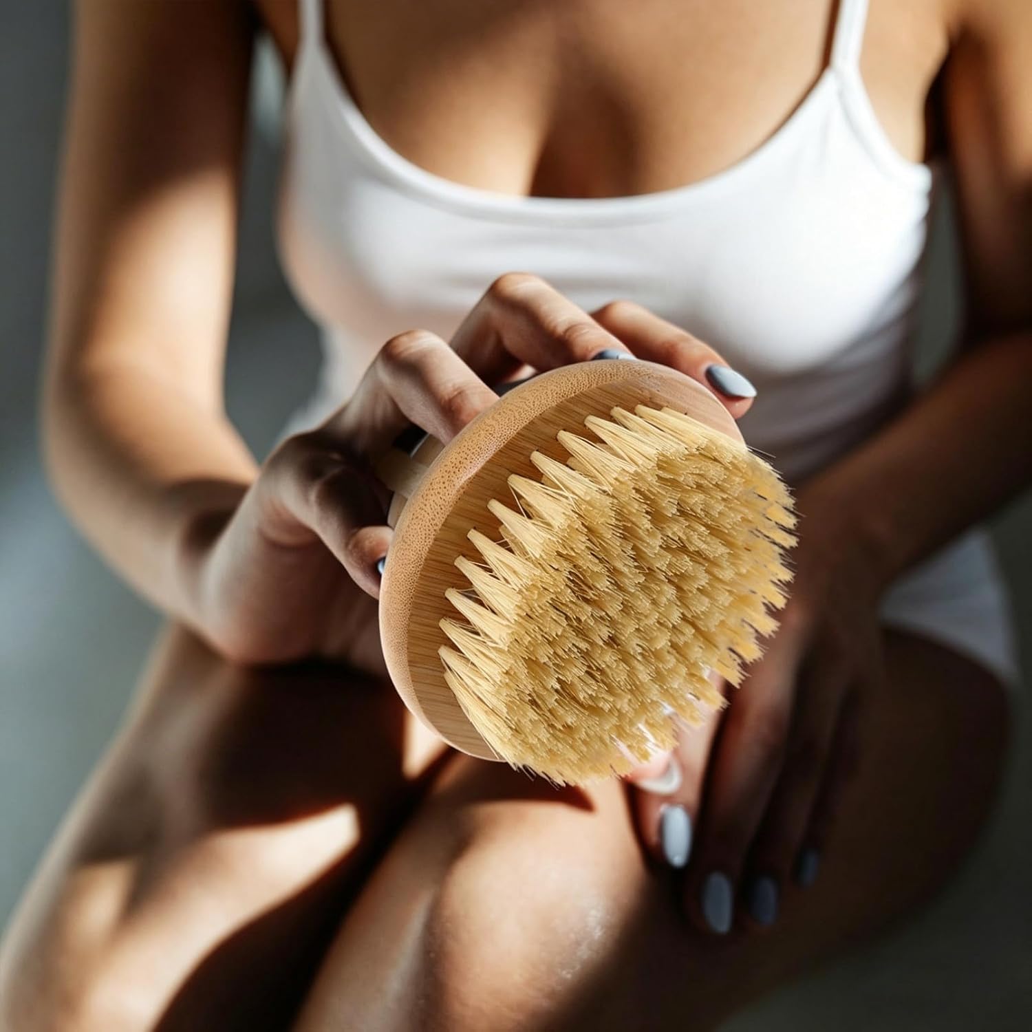 Cabilock Bath Brush Body Scrubber Round Natural Fiber Exfoliating Shower Brush for Skin Care and Massage Bathing Accessories