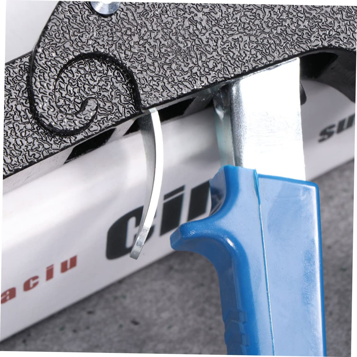 Anchor Screws Set 19 Pieces 4 Tools Universal Plasterboard Anchor Masonry Screws for Drywall