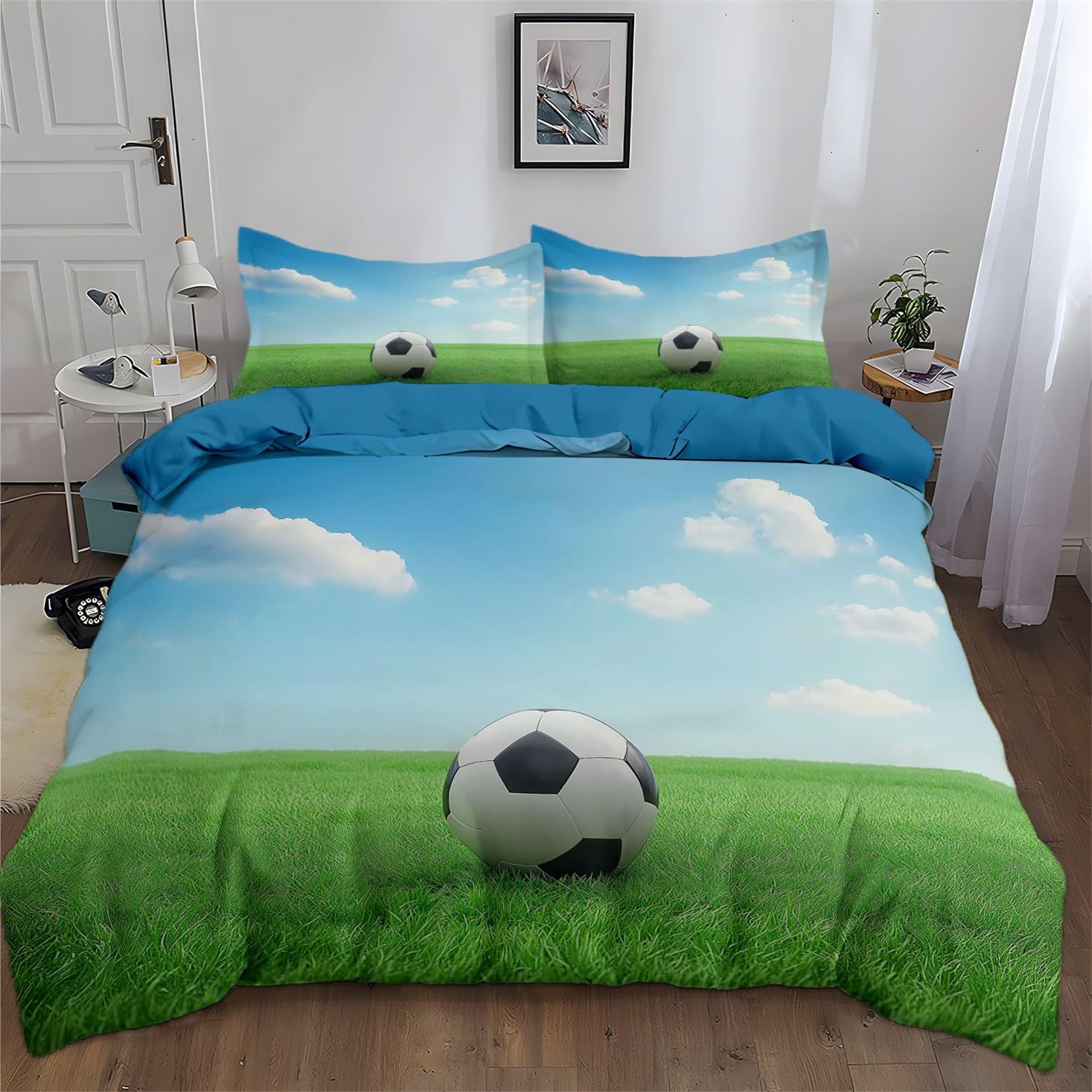 3-częściowy komplet pościeli 180 x 200 cm, sportowa pościel z nadrukiem piłki nożnej, trawy, 100% mikrofibry, miękka, dla dzieci, chłopców i dorosłych, zestaw pościeli z 2 poszewkami na poduszki,