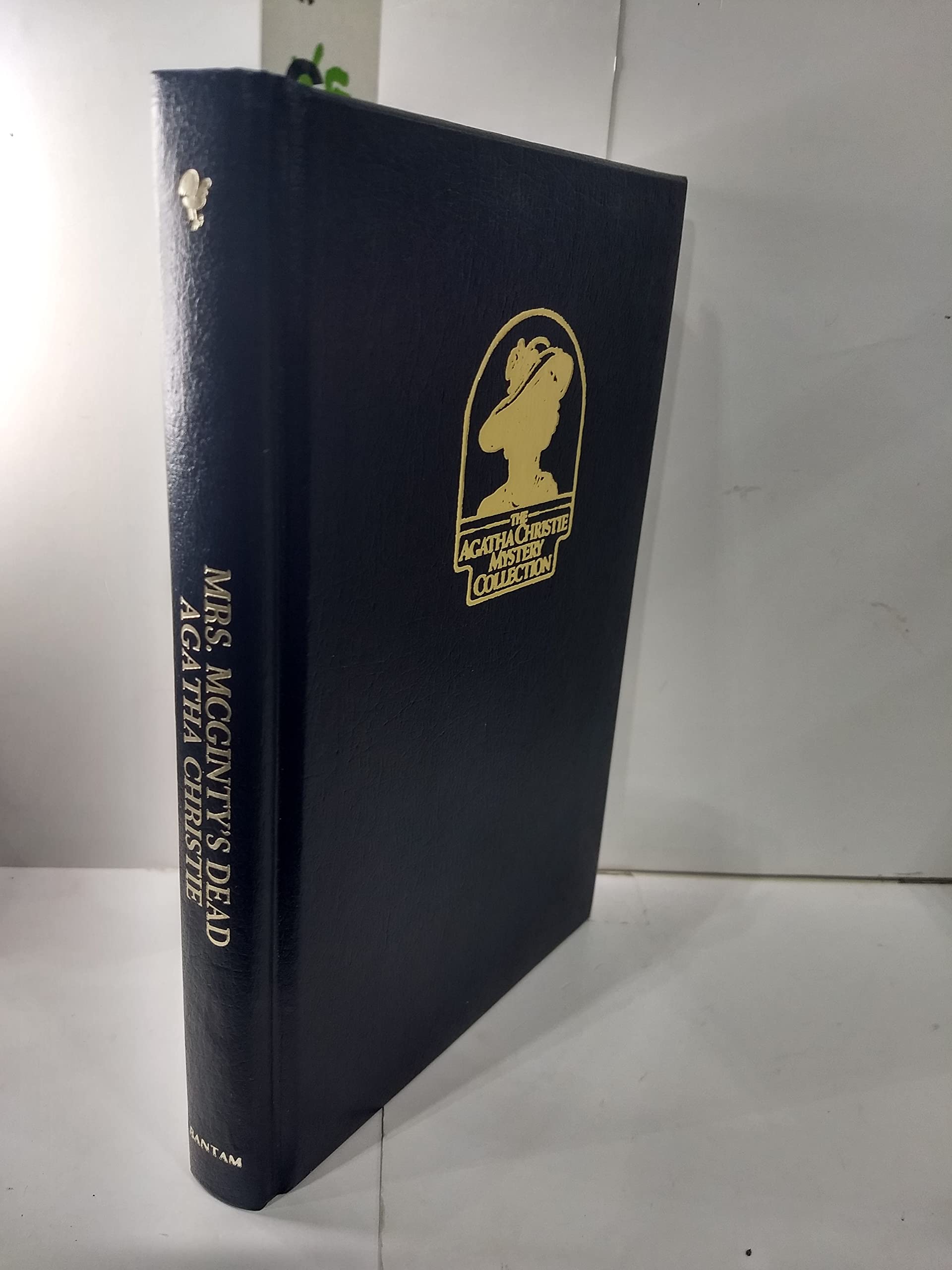 Buy Mrs McGinty's Dead (Hc Collection) — BookShops.in
