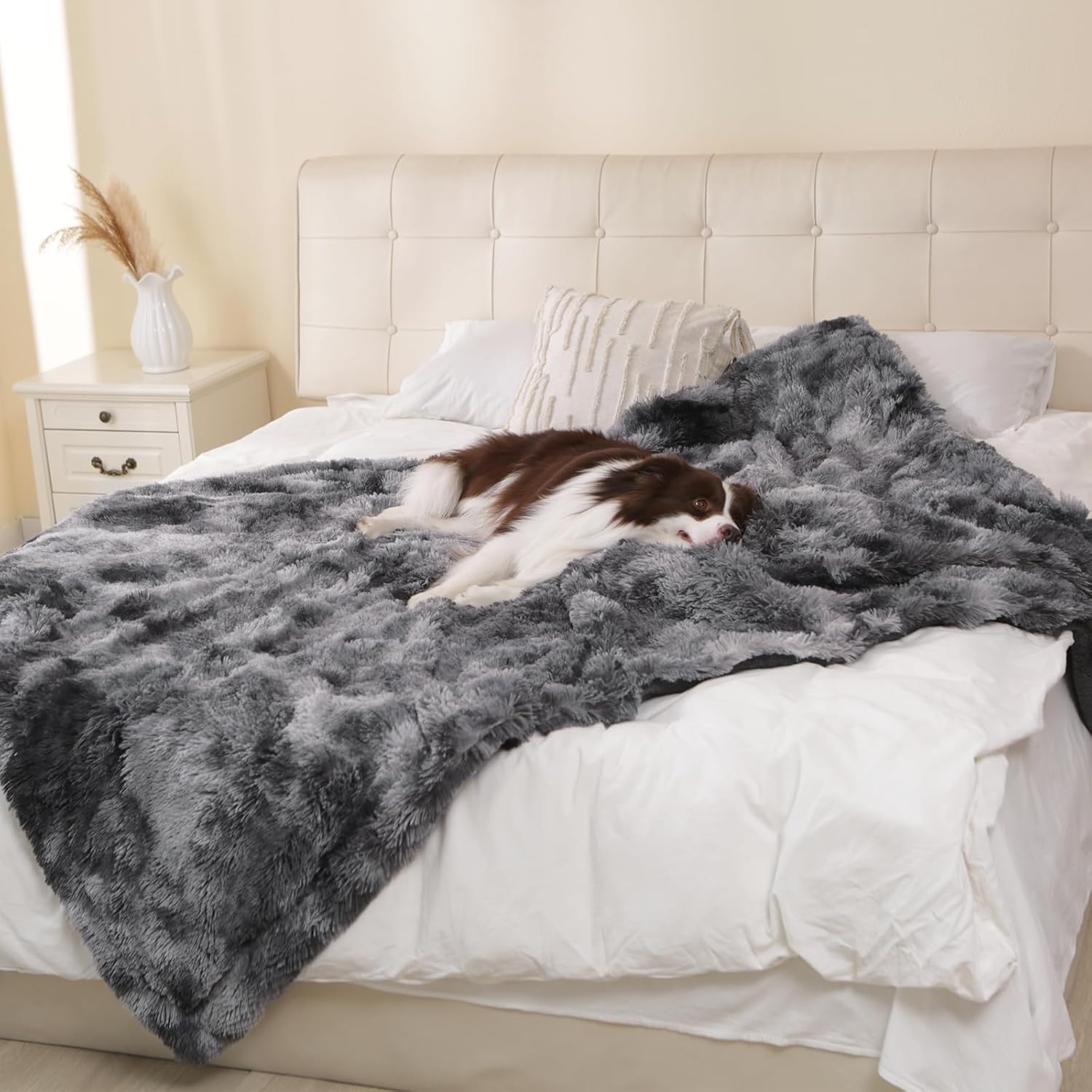 gogobunny Waterproof Dog Blanket for Large Dogs, Cats, Puppy, Reversible Faux Fur Pet Throw Blanket, Washable,Calming Furniture Protection for Sofa Bed (60×80 Inch (Pack of 1), Tie-dye Grey) gogobunny Waterproof Dog Blanket for Large Dogs, Cats, Puppy, Reversible Faux Fur Pet Throw Blanket, Washable,Calming Furniture Protection for Sofa Bed (60×80 Inch (Pack of 1), Tie-dye Grey)