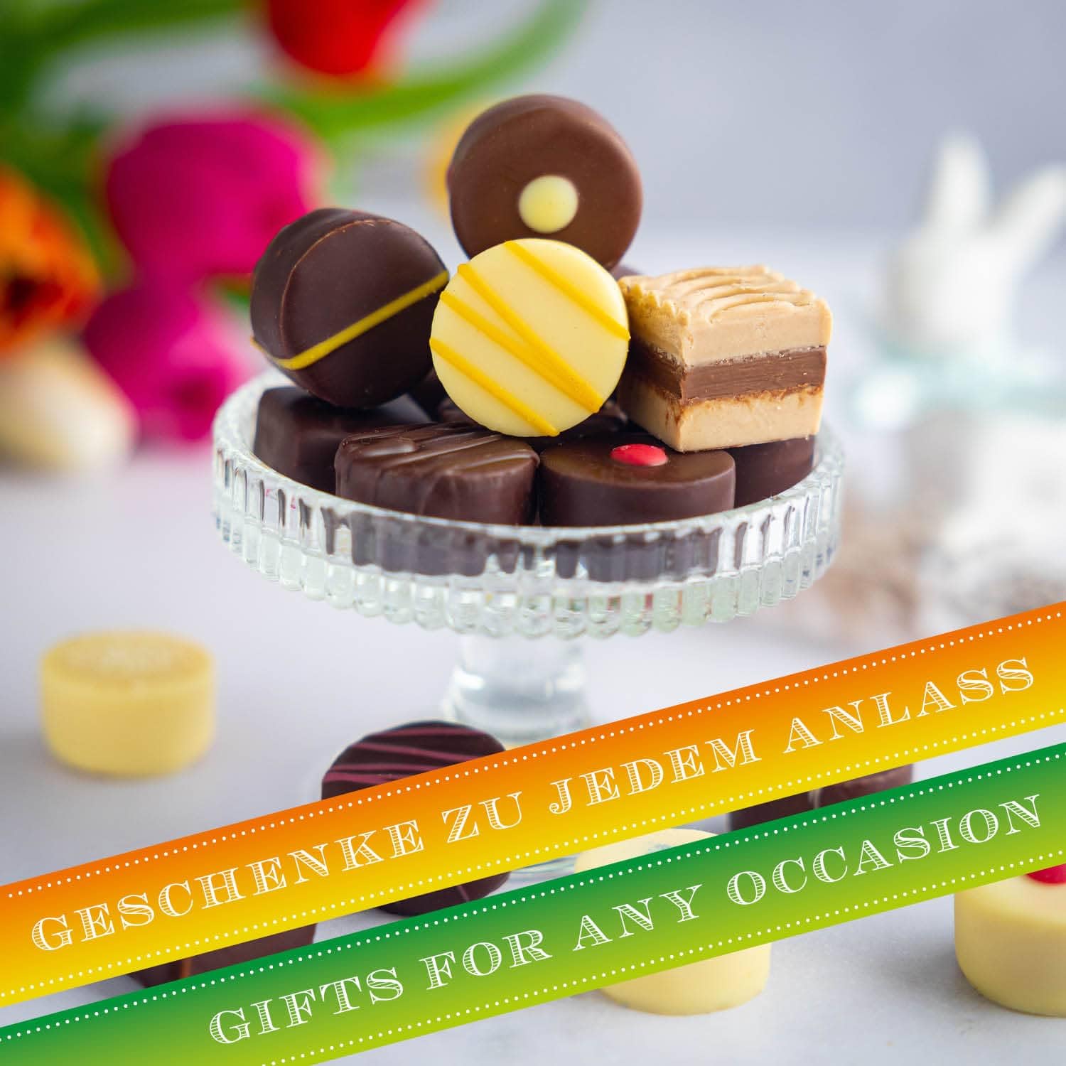 Hallingers Genuss Manufaktur Pralinen Oster-Geschenk - ohne Alkohol, handmade aus Confiserie-Edelkakao in wertiger XXL-Geschenkbox "Hasenfamilie", Ostern Körbchen für Frauen Männer
