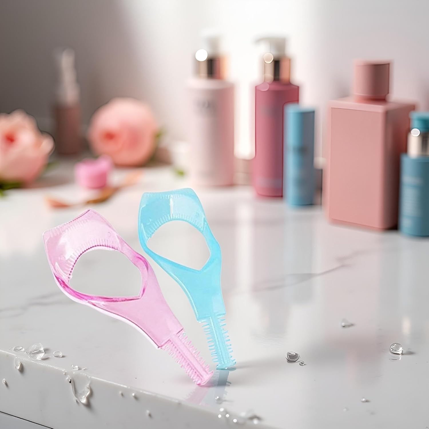 2Pcs Pink and Blue 3in1 Mascara Shield Guard Eyelash Brush Curler Guide Applicator Comb Makeup Tool Random Color Mascara Brushes Makeup Brushes and Tools