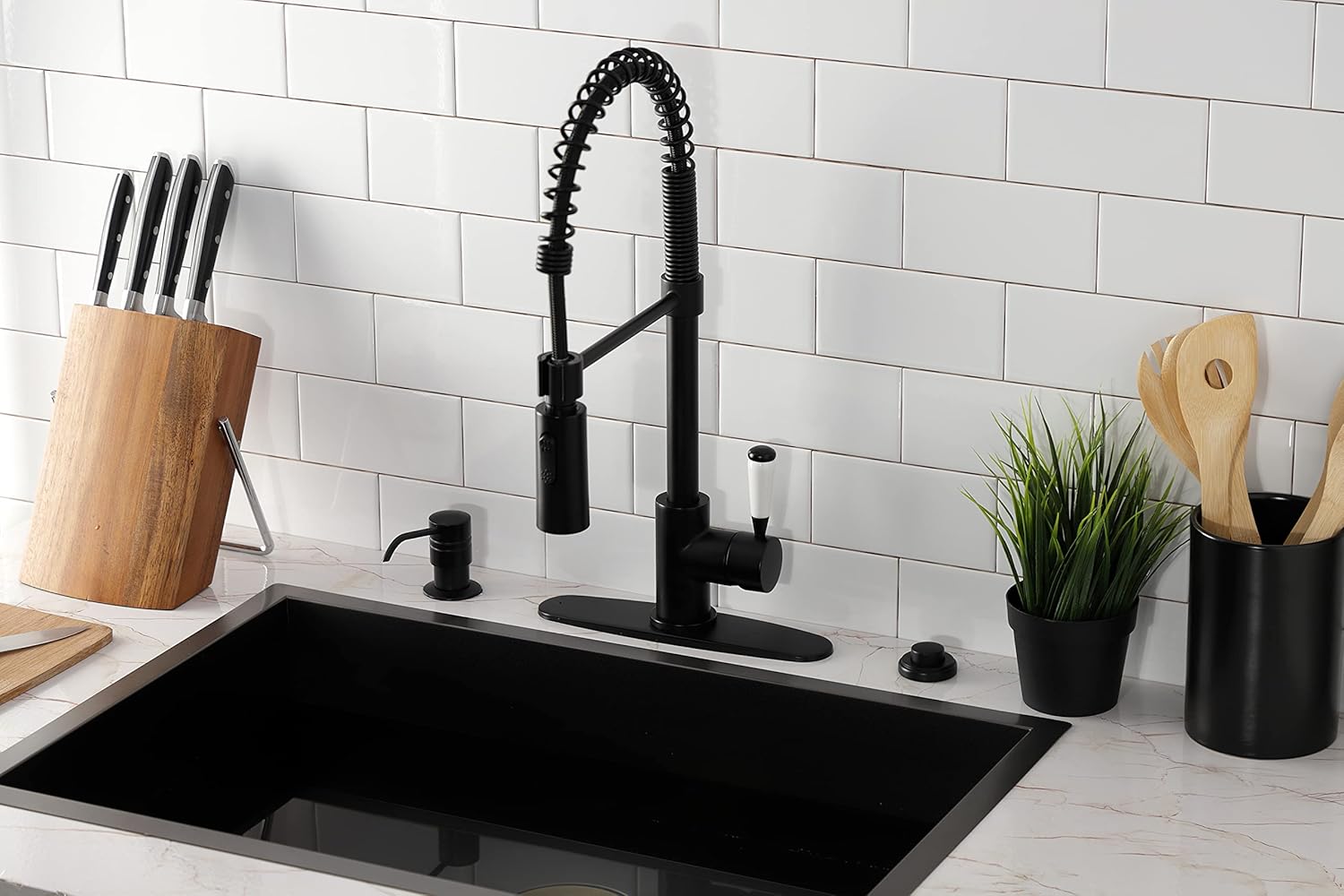 Gourmetier LS8770DPL Paris Single-Handle Pre-Rinse Kitchen Faucet, Matte Black