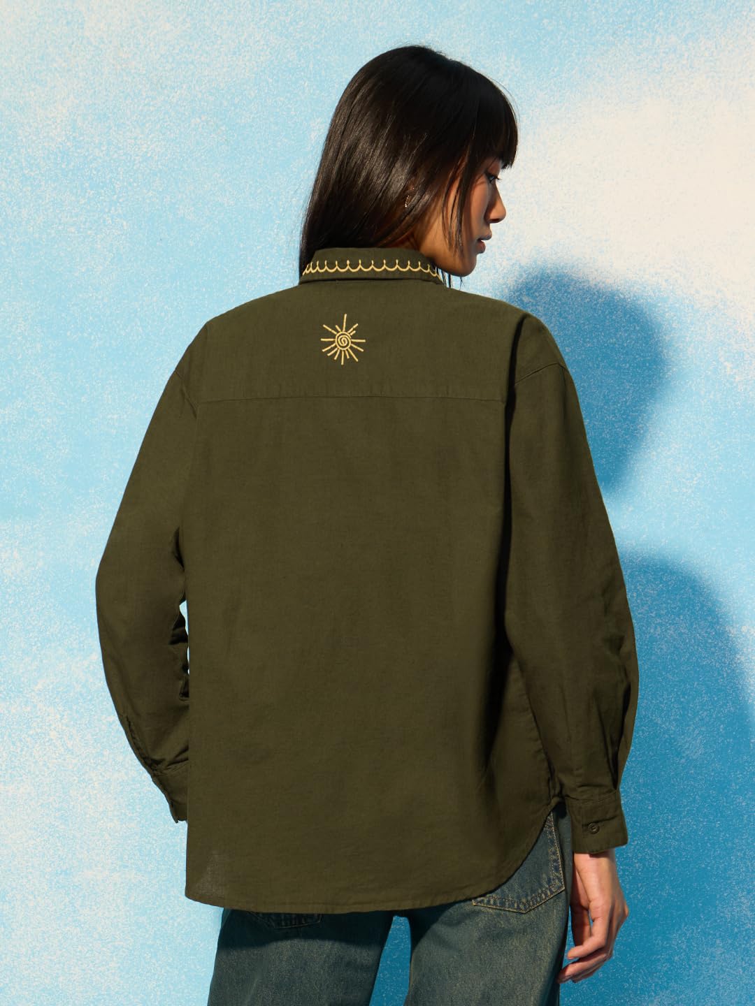 The Souled Store Earthborn - Camicia a maniche lunghe da donna e ragazza, a maniche lunghe, con ricamo verde oliva scuro, in cotone e lino, vestibilità ampia, leggera, per uso quotidiano