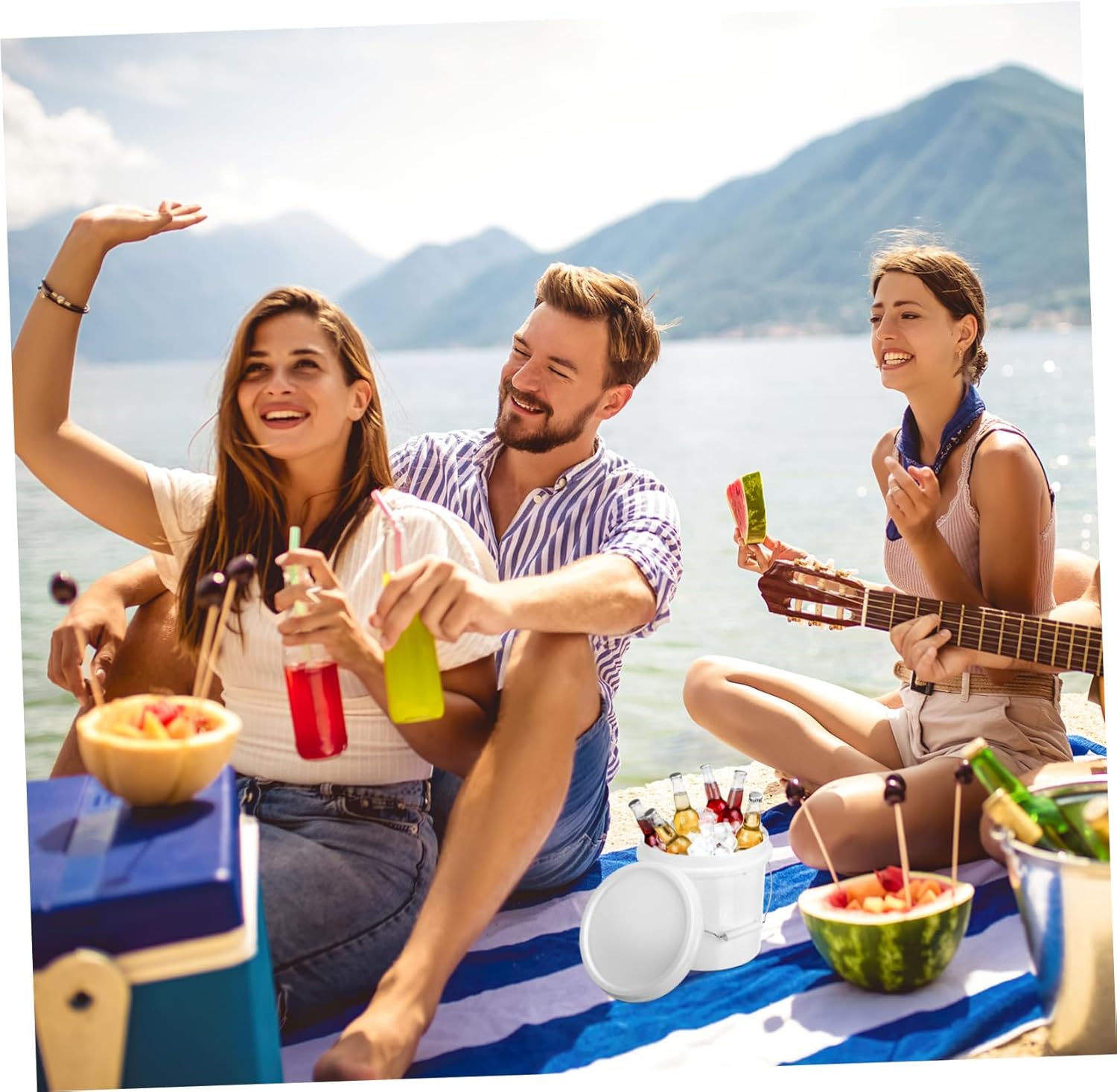 2pcs Plastic Storage Tubs Lids Airtight Food Grade Pail Small Bucket Handle for Water Pet Food