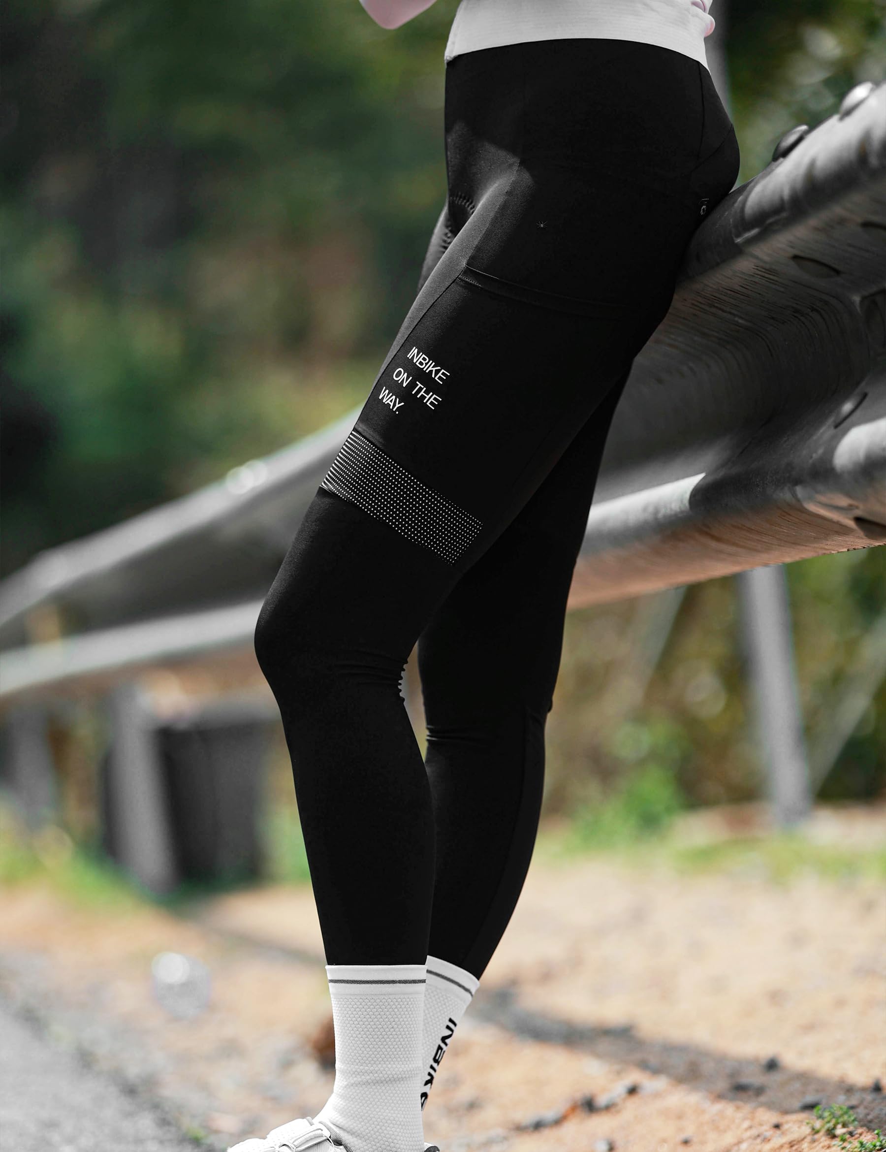 INBIKE Culotte con Tirantes Culotte Corto con Tirantes para Mujer con Acolchado 3D en el Asiento y un Bolsillo Transpirable Muy elástico