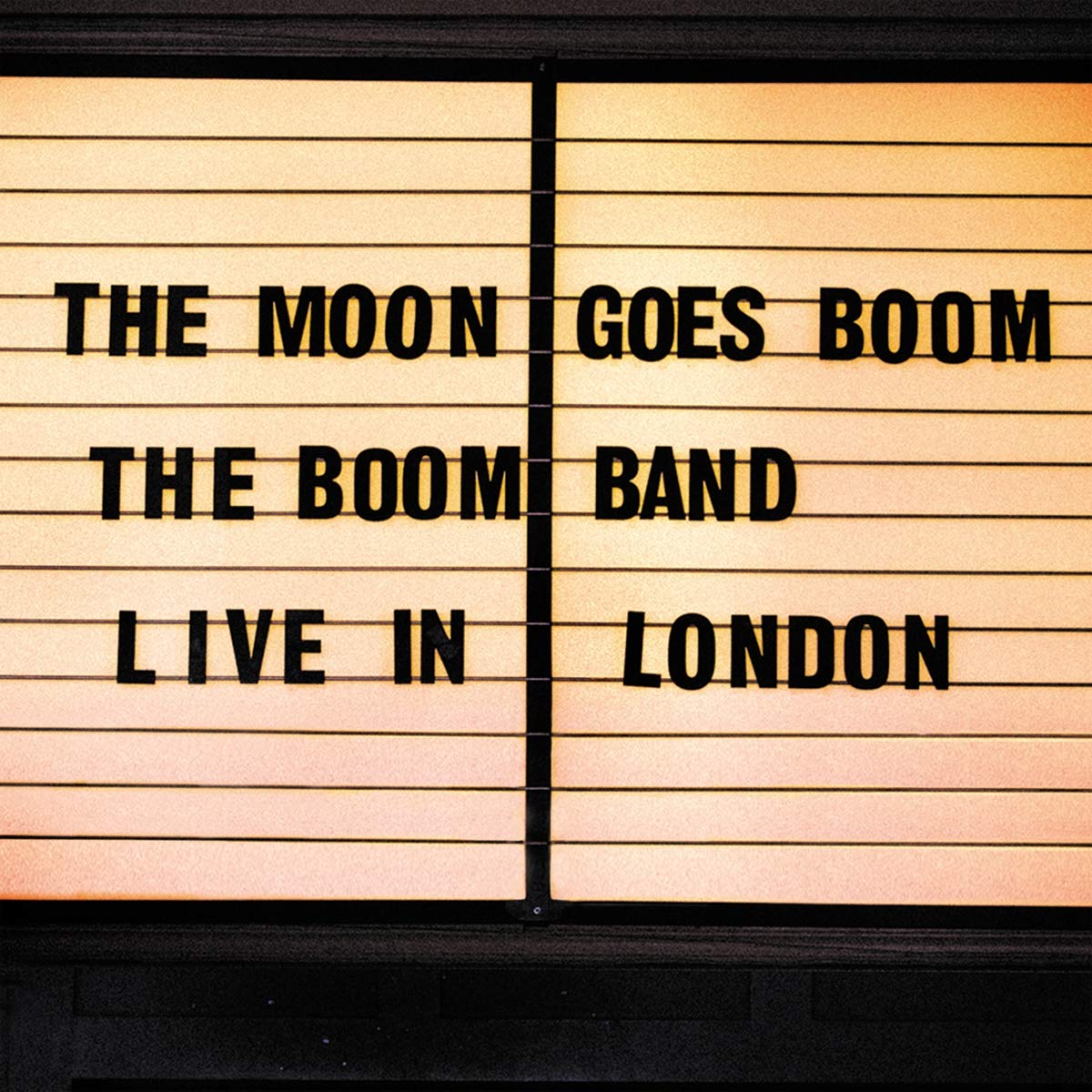Moon Goes Boom - Live In London