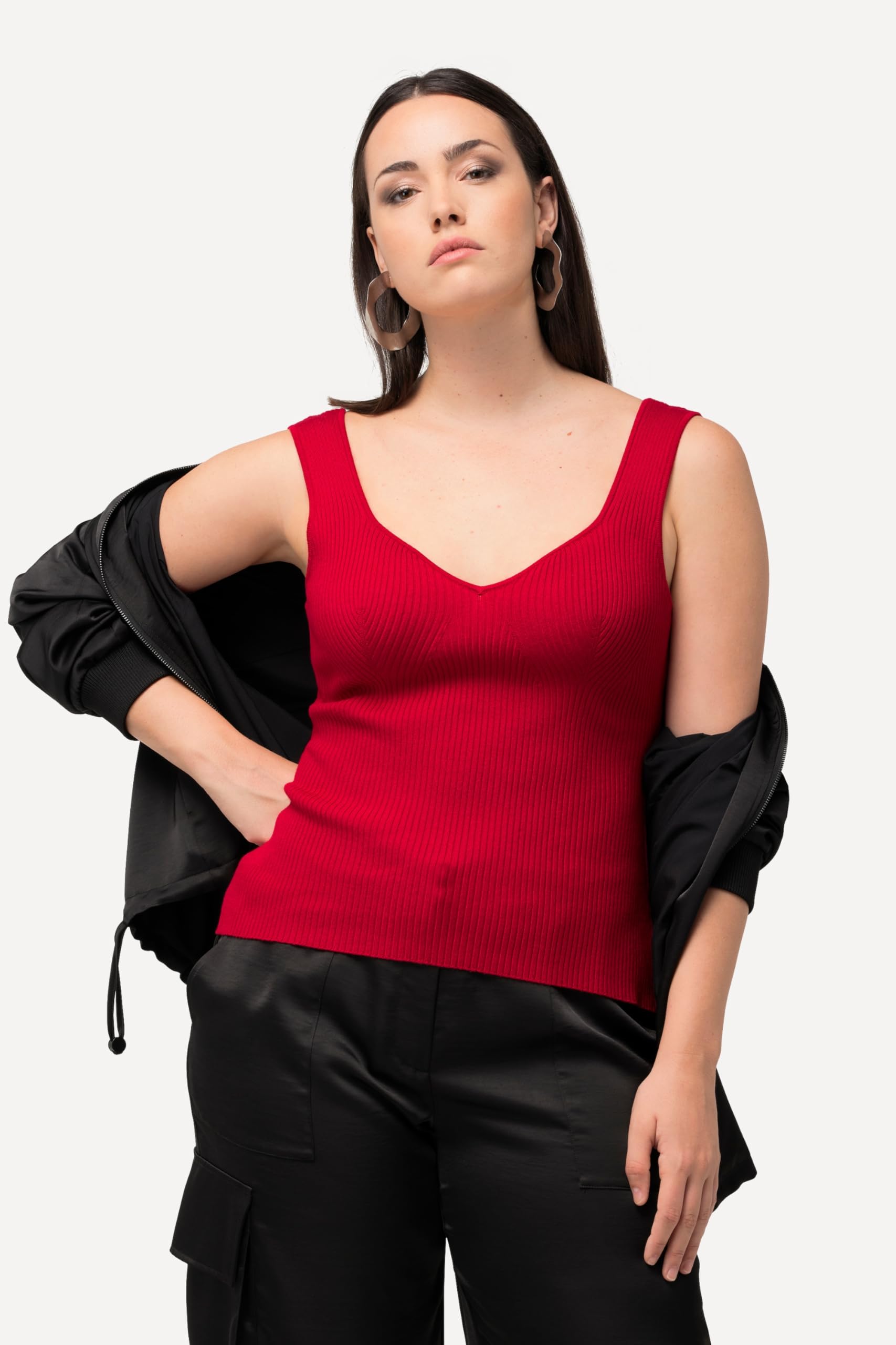 Ulla Popken Top dal Taglio Aderente e Smanicato con Scollo a Cuore e Costine 825429